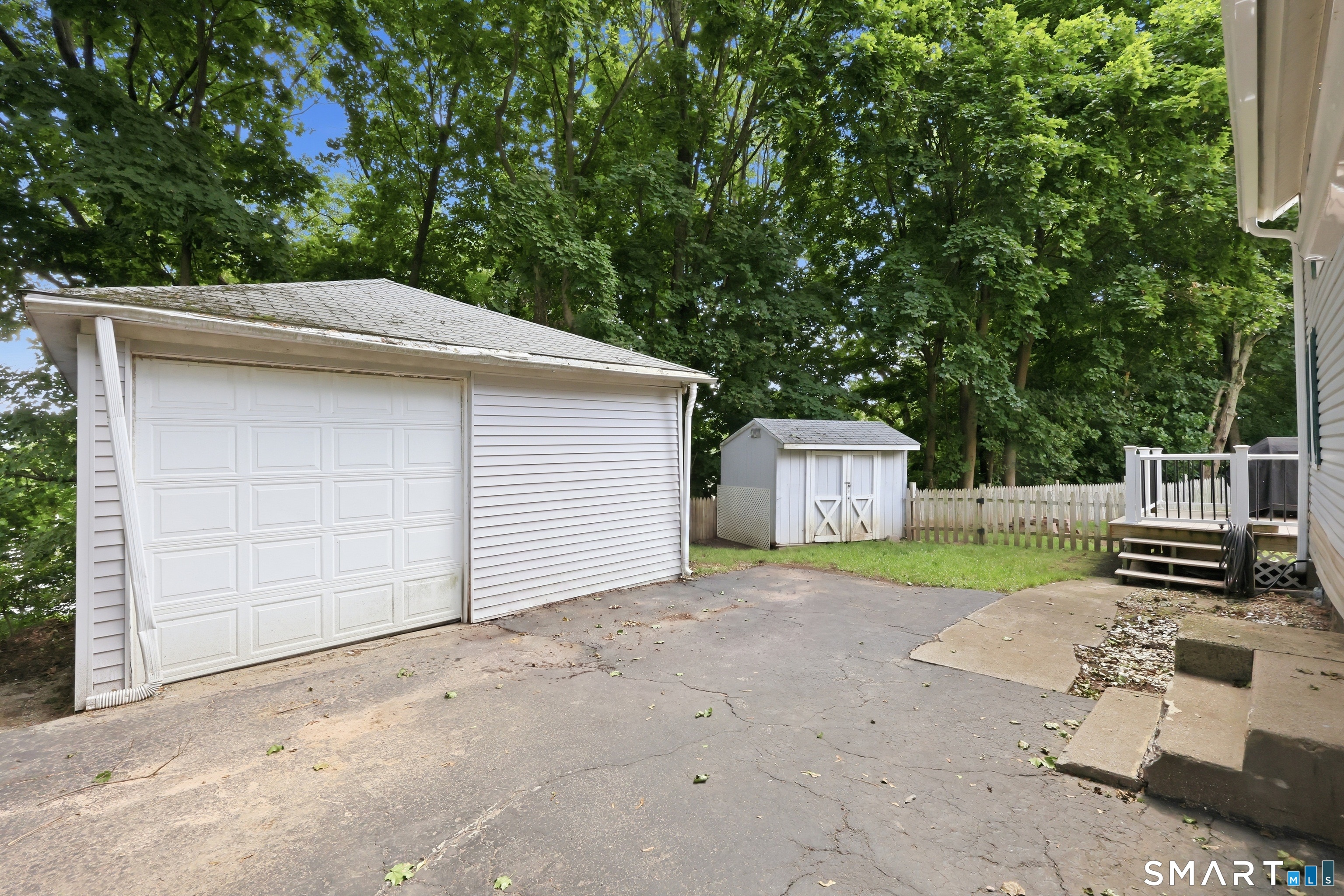 47 Woodland Street photo 31