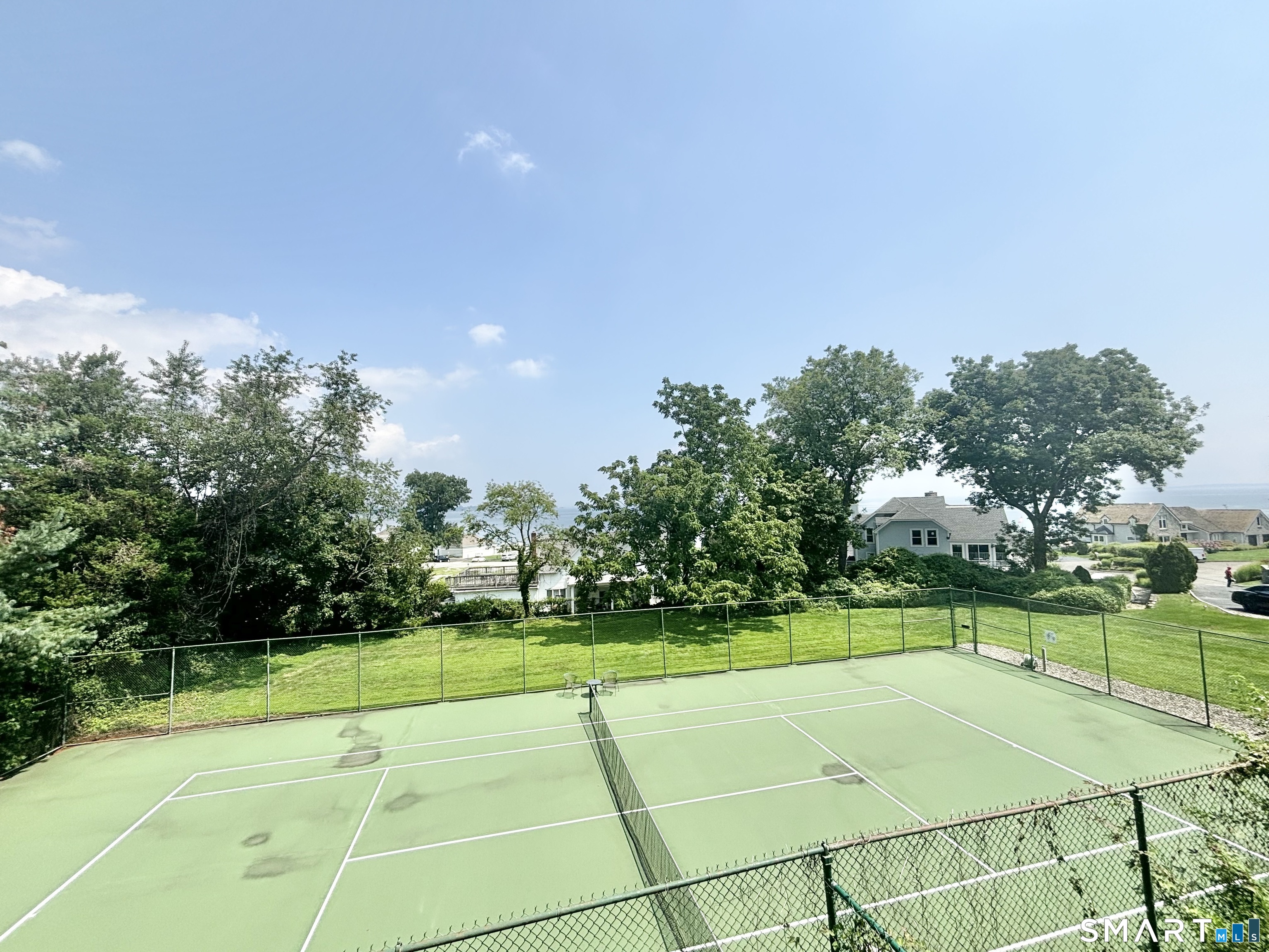 198 Ocean Drive East, Stamford, Connecticut photo 4