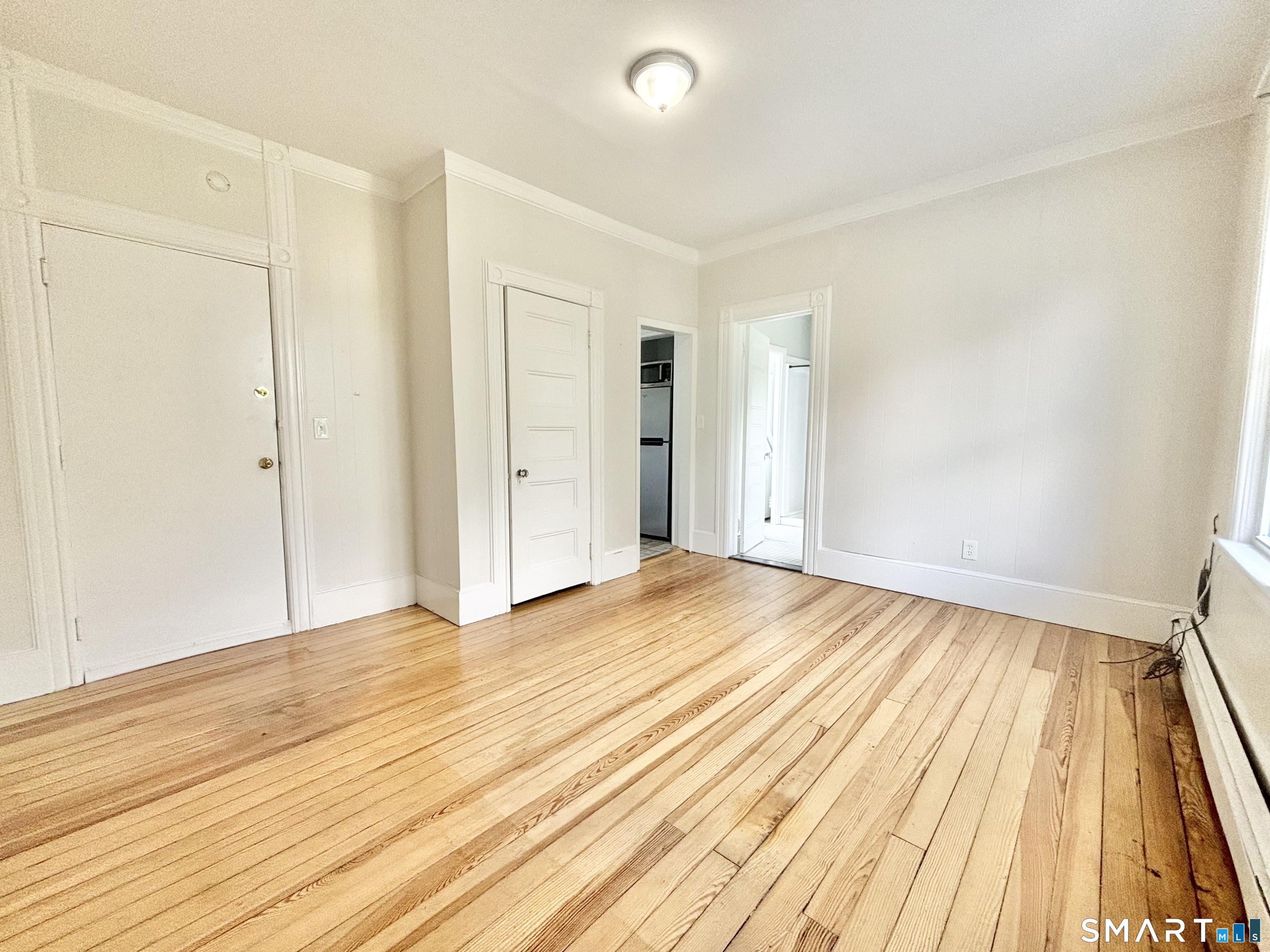 198 Ocean Drive East, Stamford, Connecticut photo 2