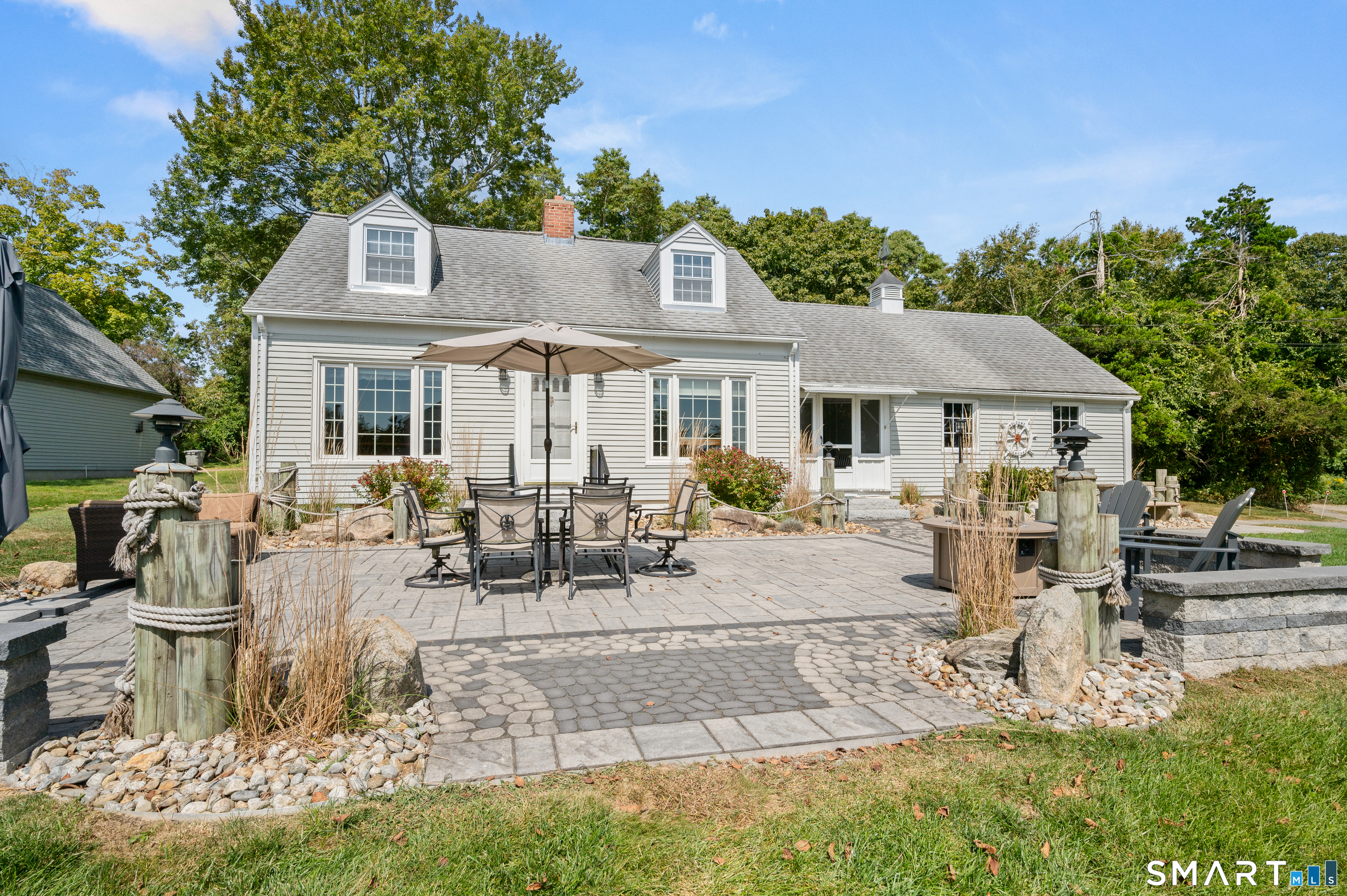 10 Hilltop Road