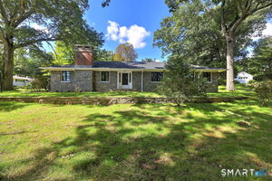 50 Oak Ridge, Stratford