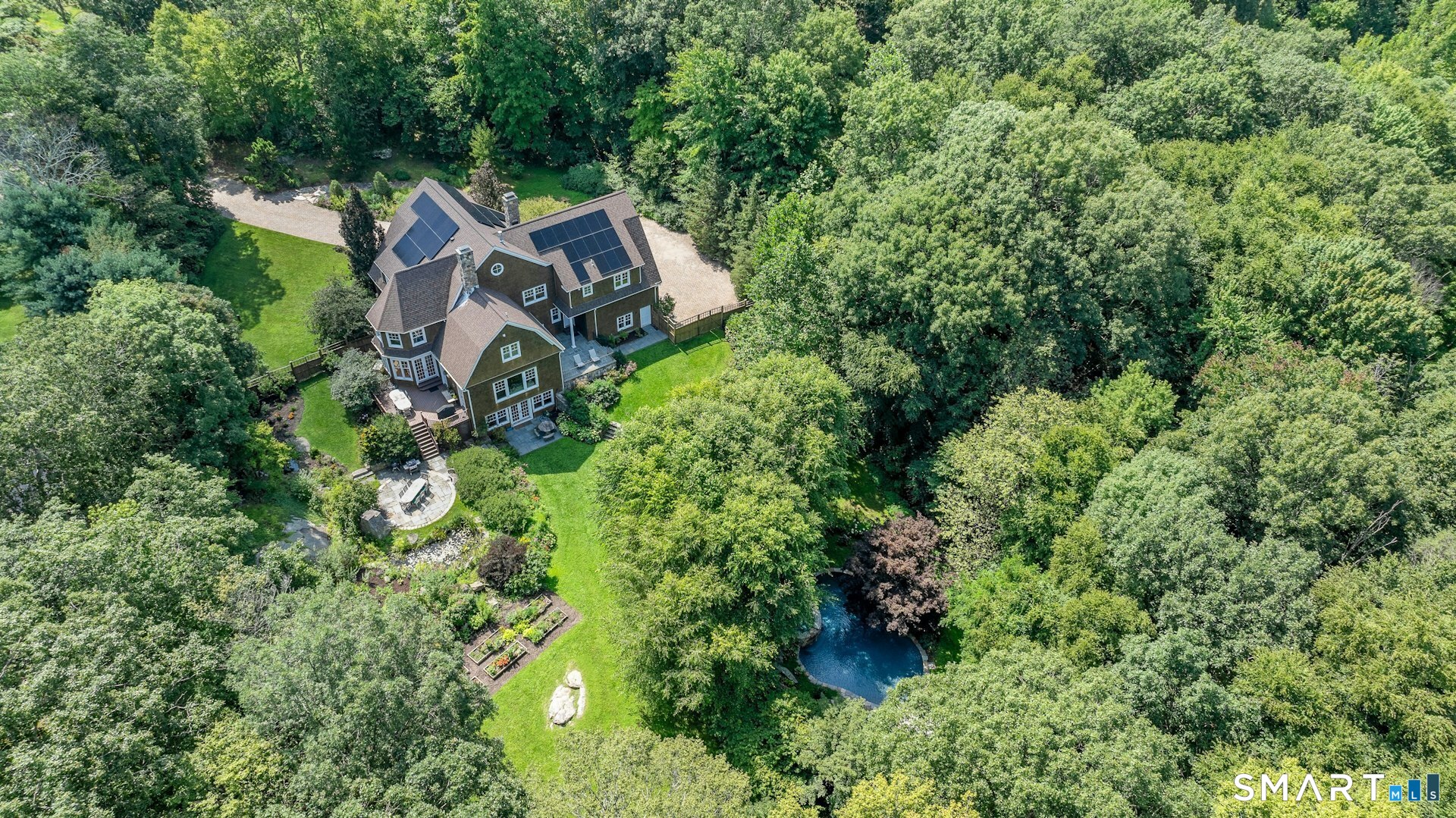 27 Walnut Lane photo 23