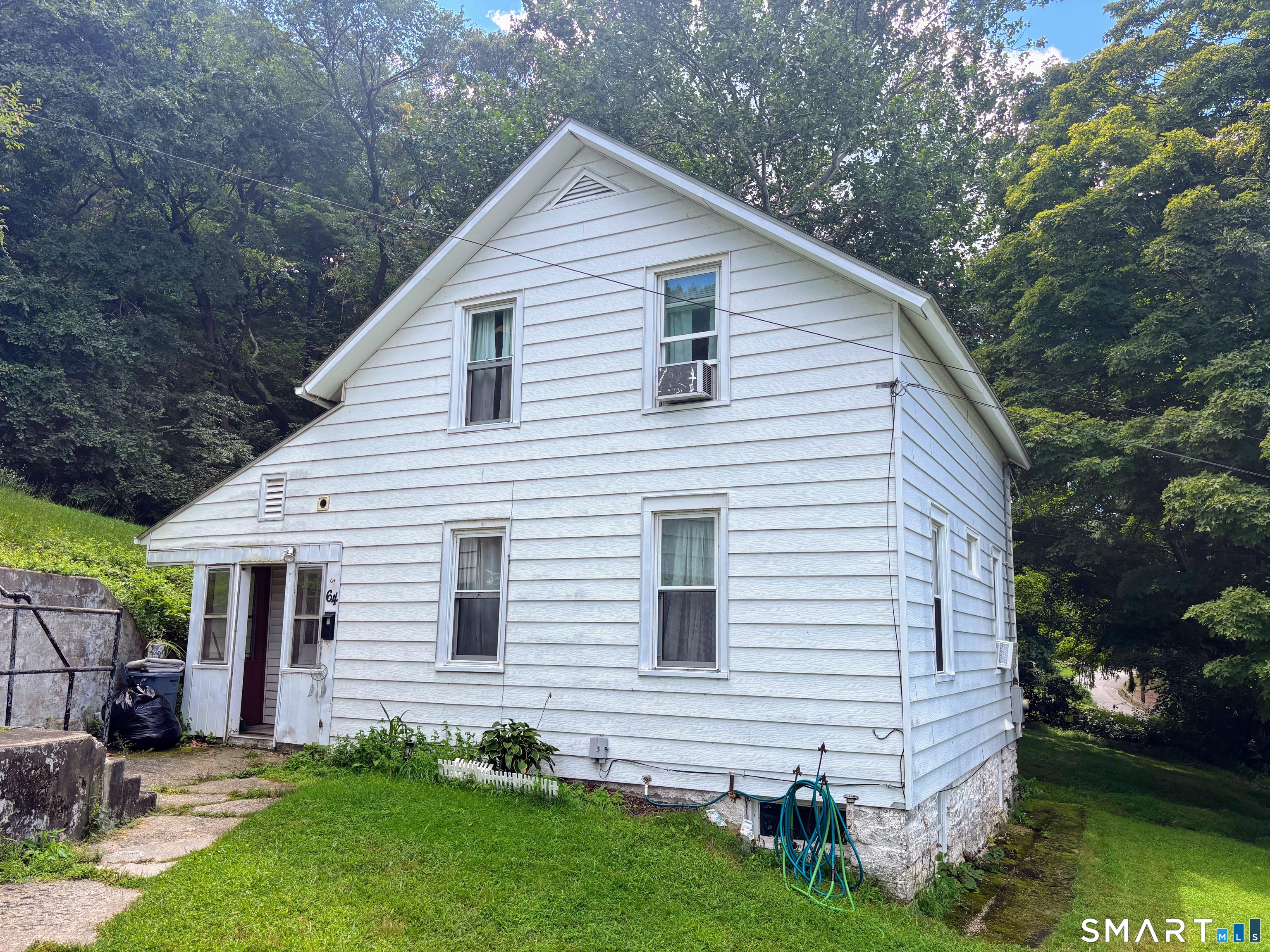 64 Winter Avenue