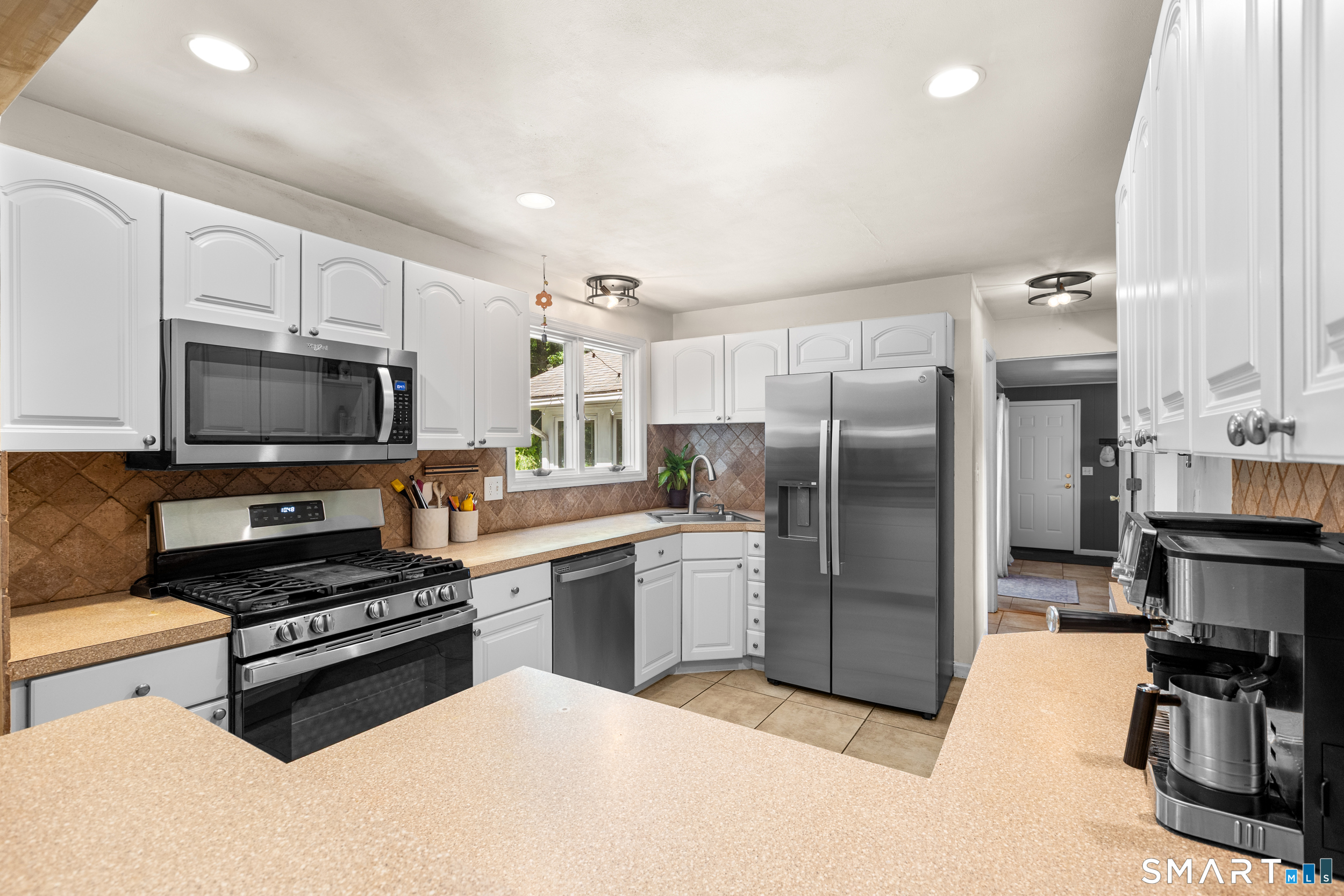 9 Chimney Drive photo 9