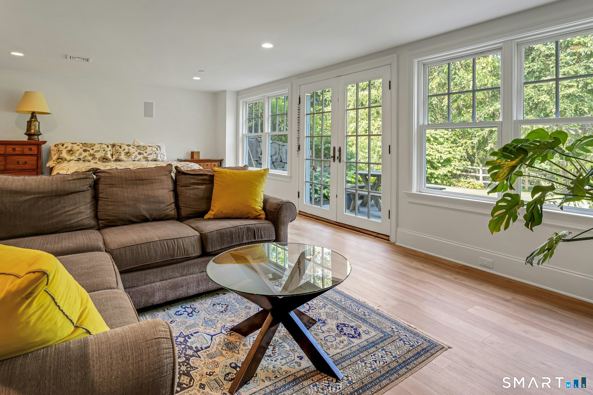 27 Walnut Lane photo 36