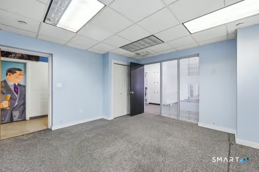 650 Franklin Avenue photo 16