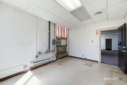 650 Franklin Avenue photo 28