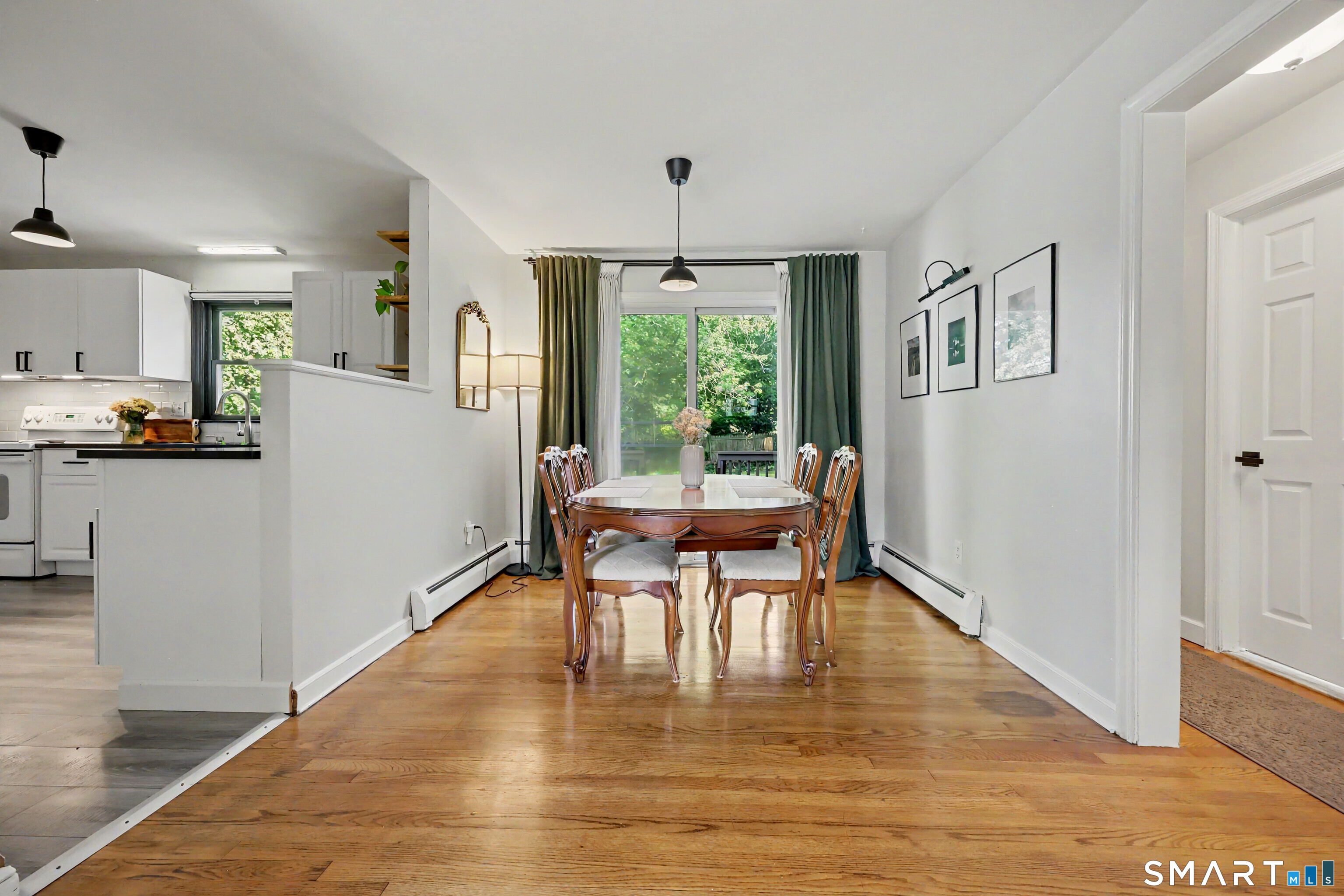 12 Hillview Avenue photo 12