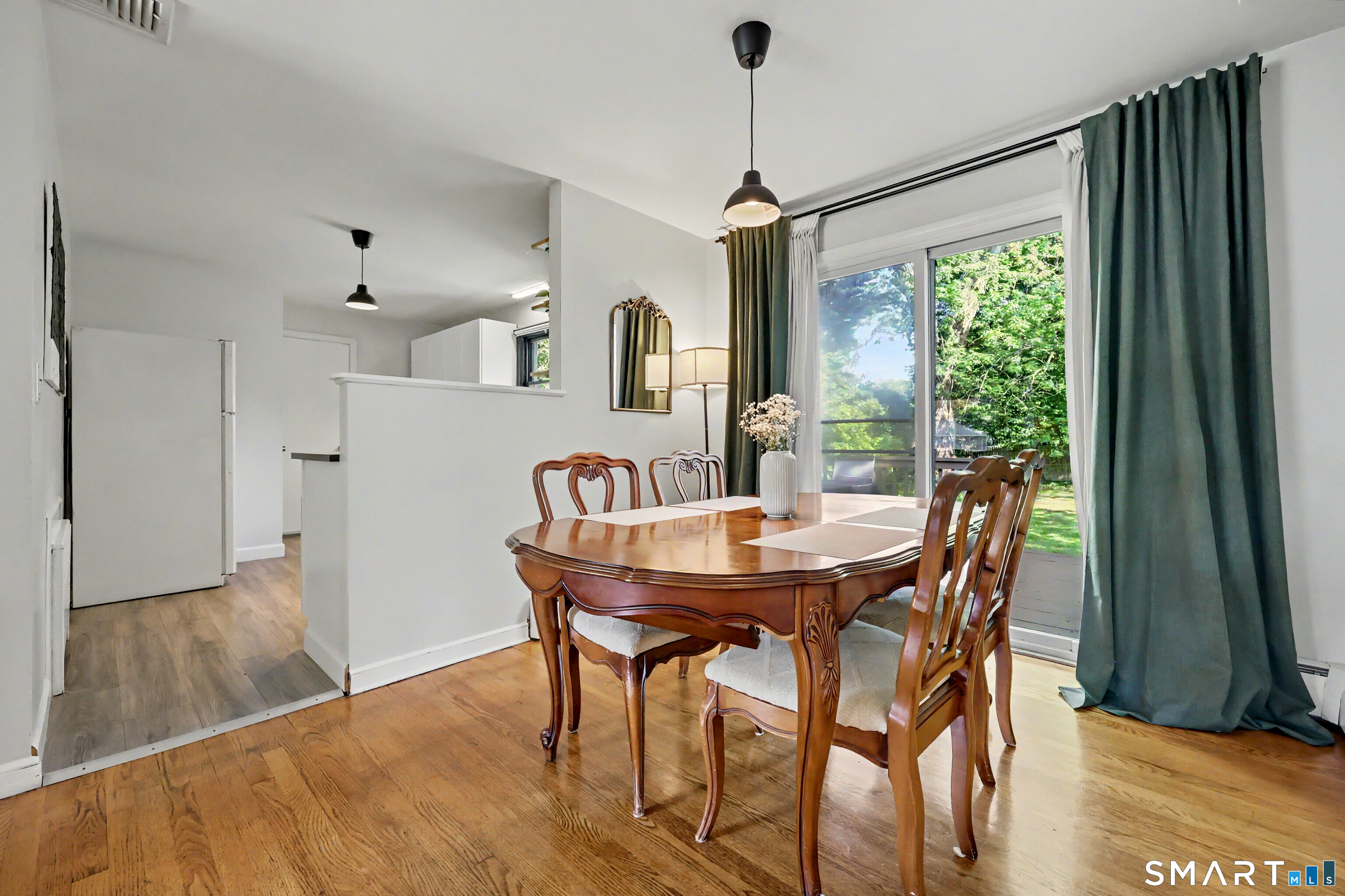 12 Hillview Avenue photo 13