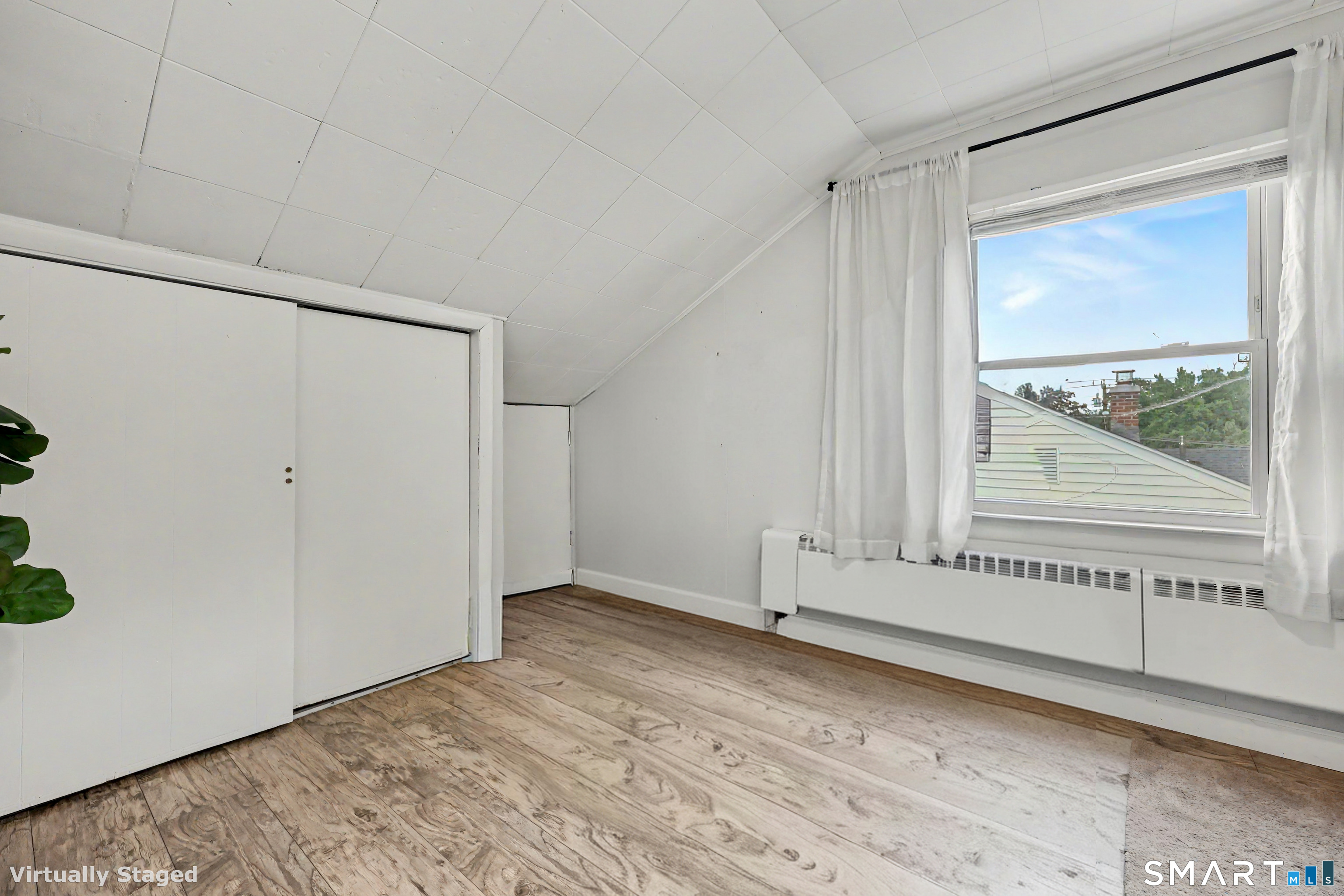 12 Hillview Avenue photo 17