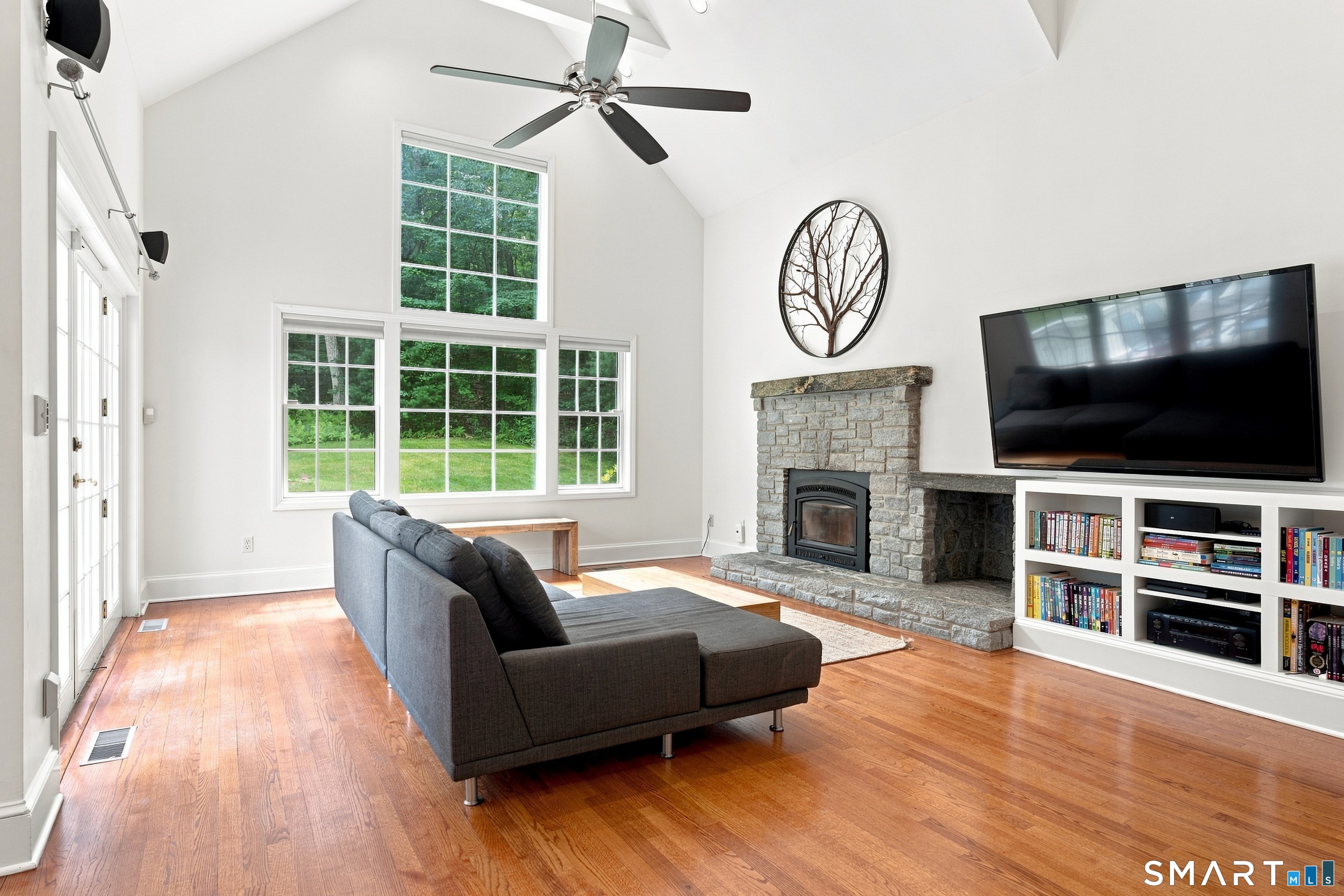 12 Carriage Hill Road photo 10