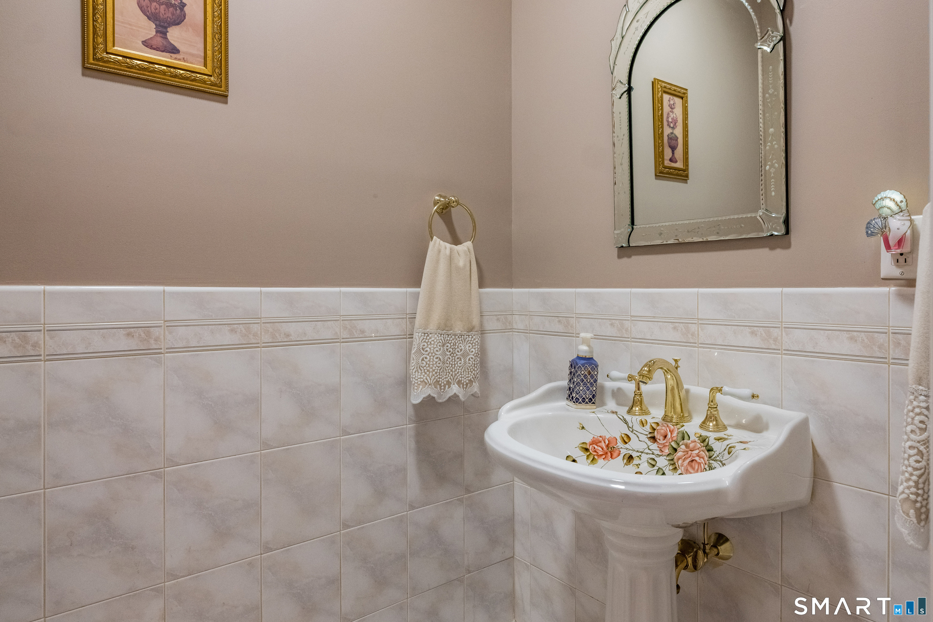 420 Summer Hill Road photo 11