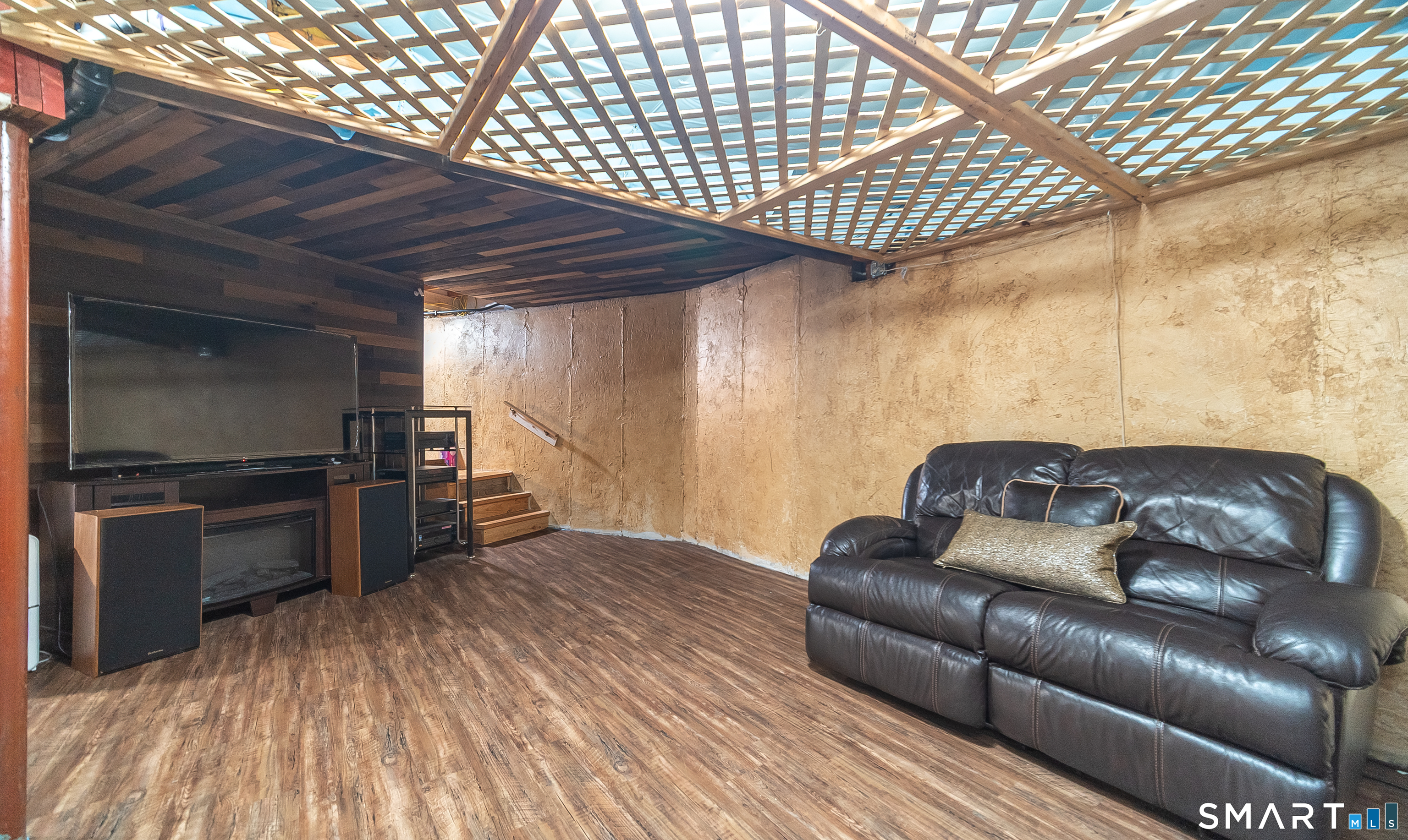 186 Greenbriar Road photo 32
