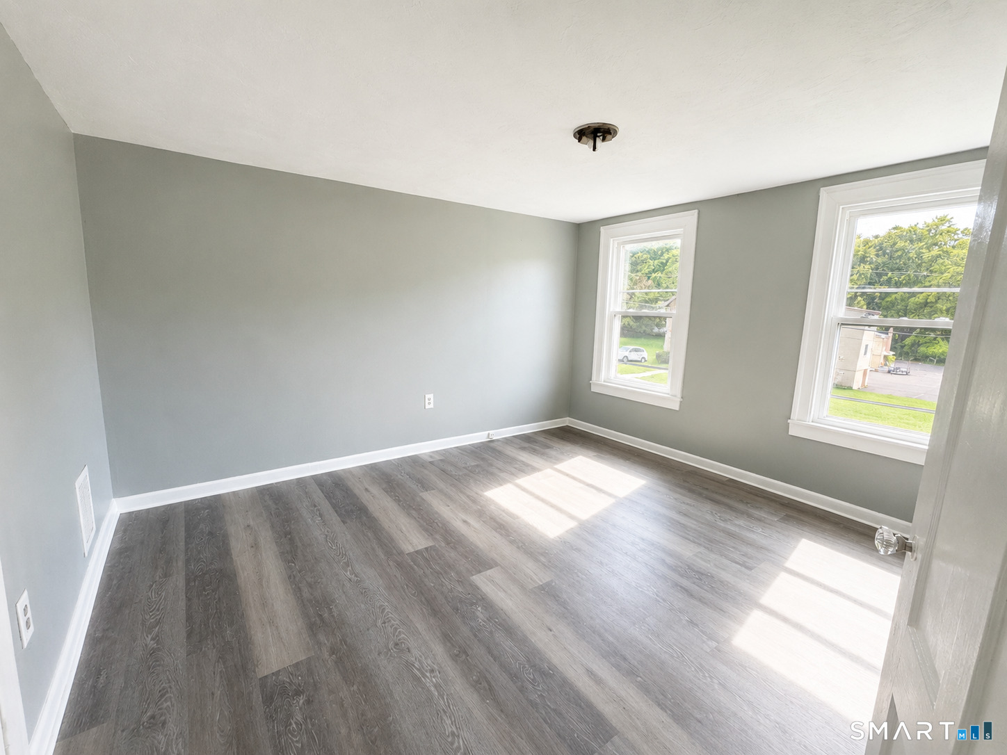 71 Freestone Avenue photo 9