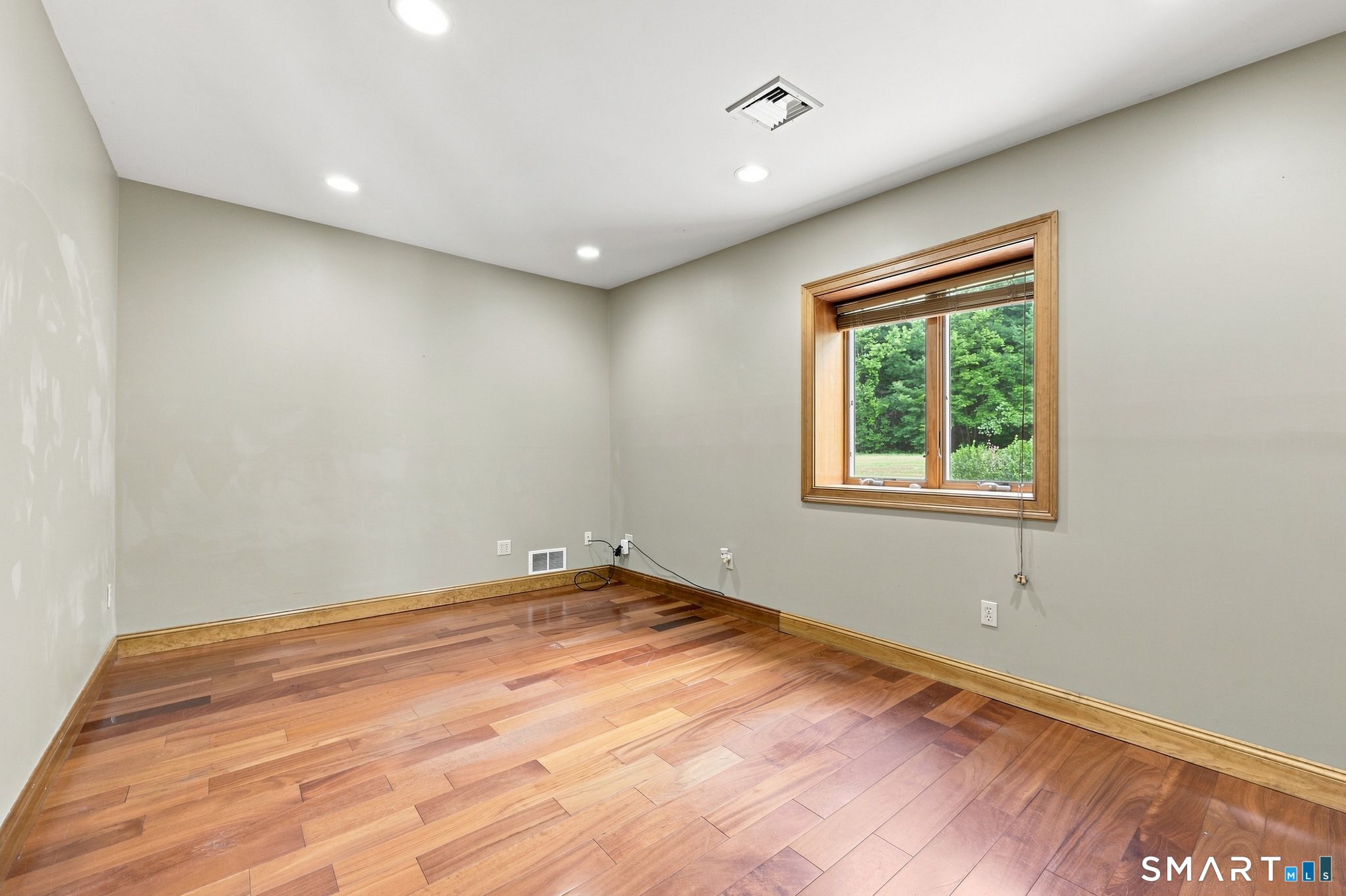 467 Somers Road photo 17