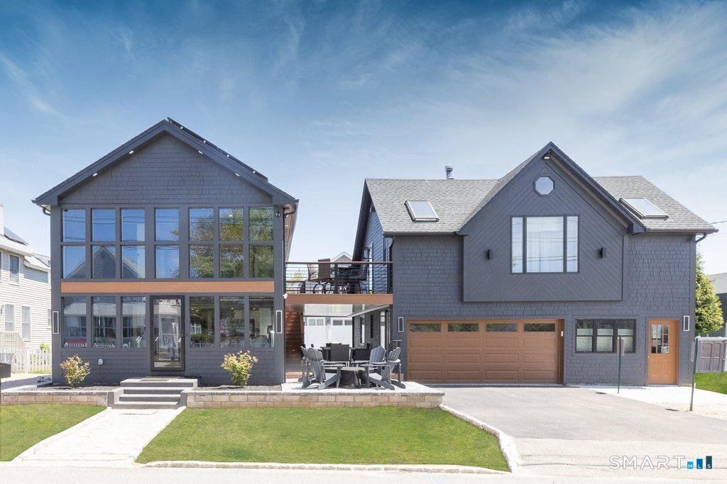 48 Swan Avenue