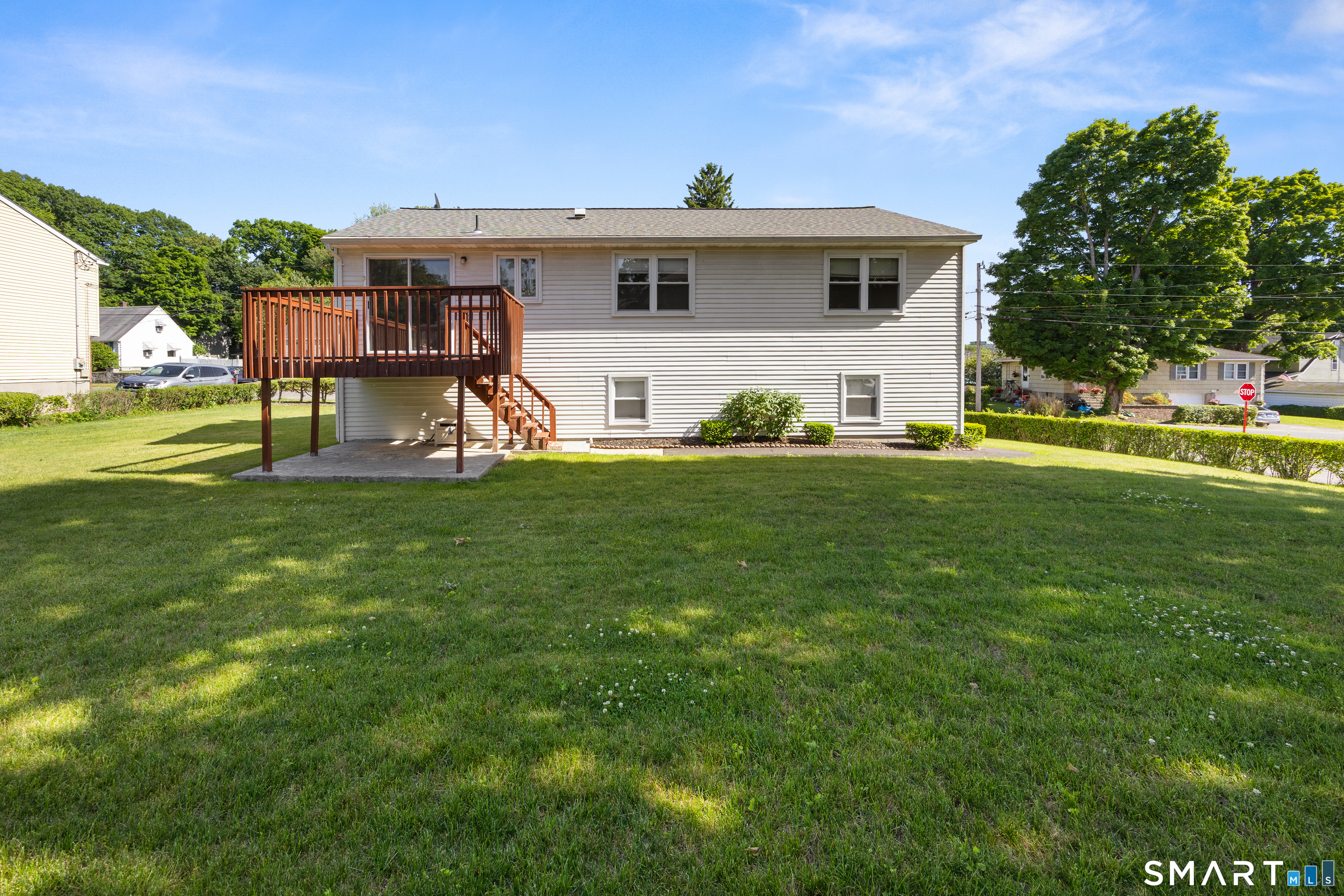 39 Munson Avenue photo 20