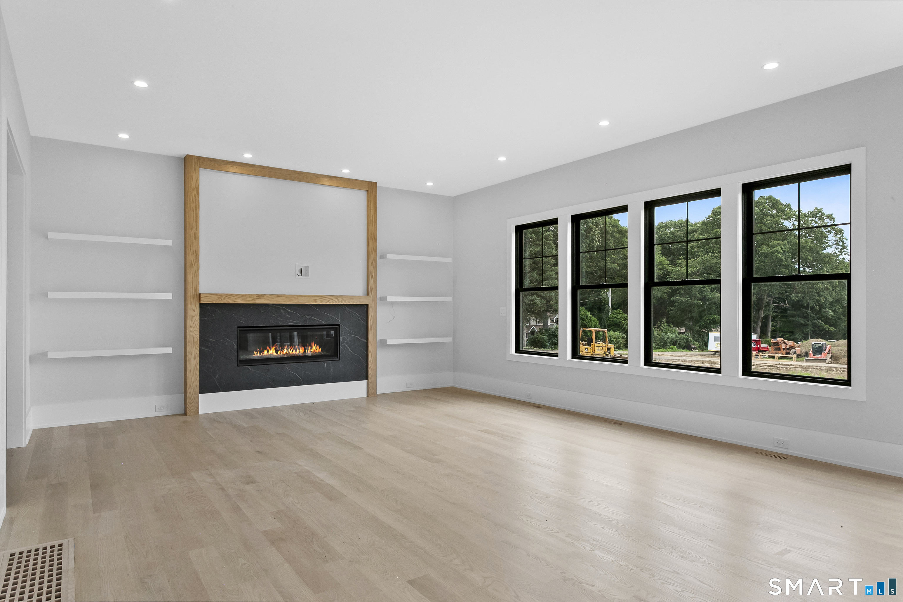 Photo 14 of 110 porters hill Road, Trumbull, CT