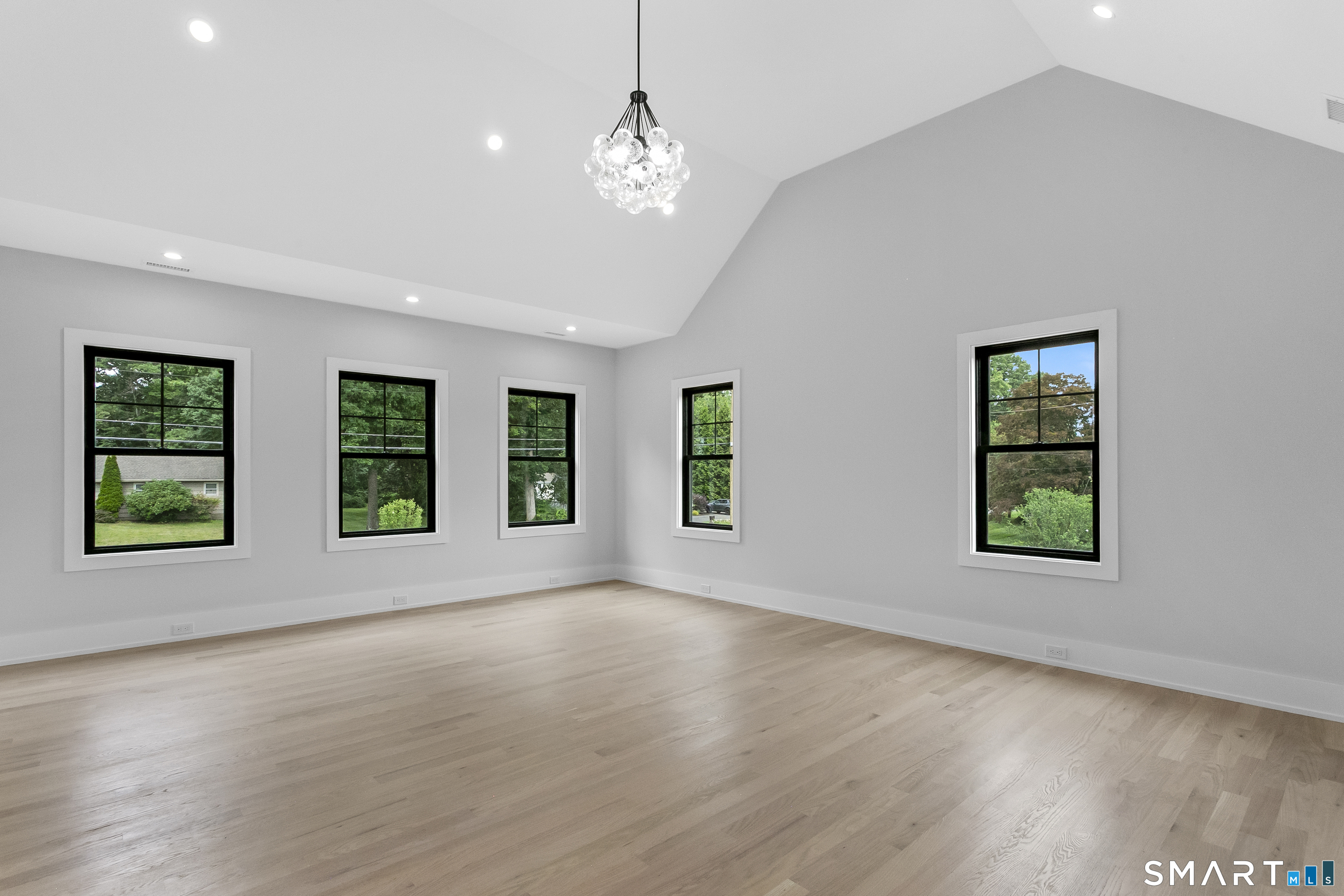 Photo 22 of 110 porters hill Road, Trumbull, CT