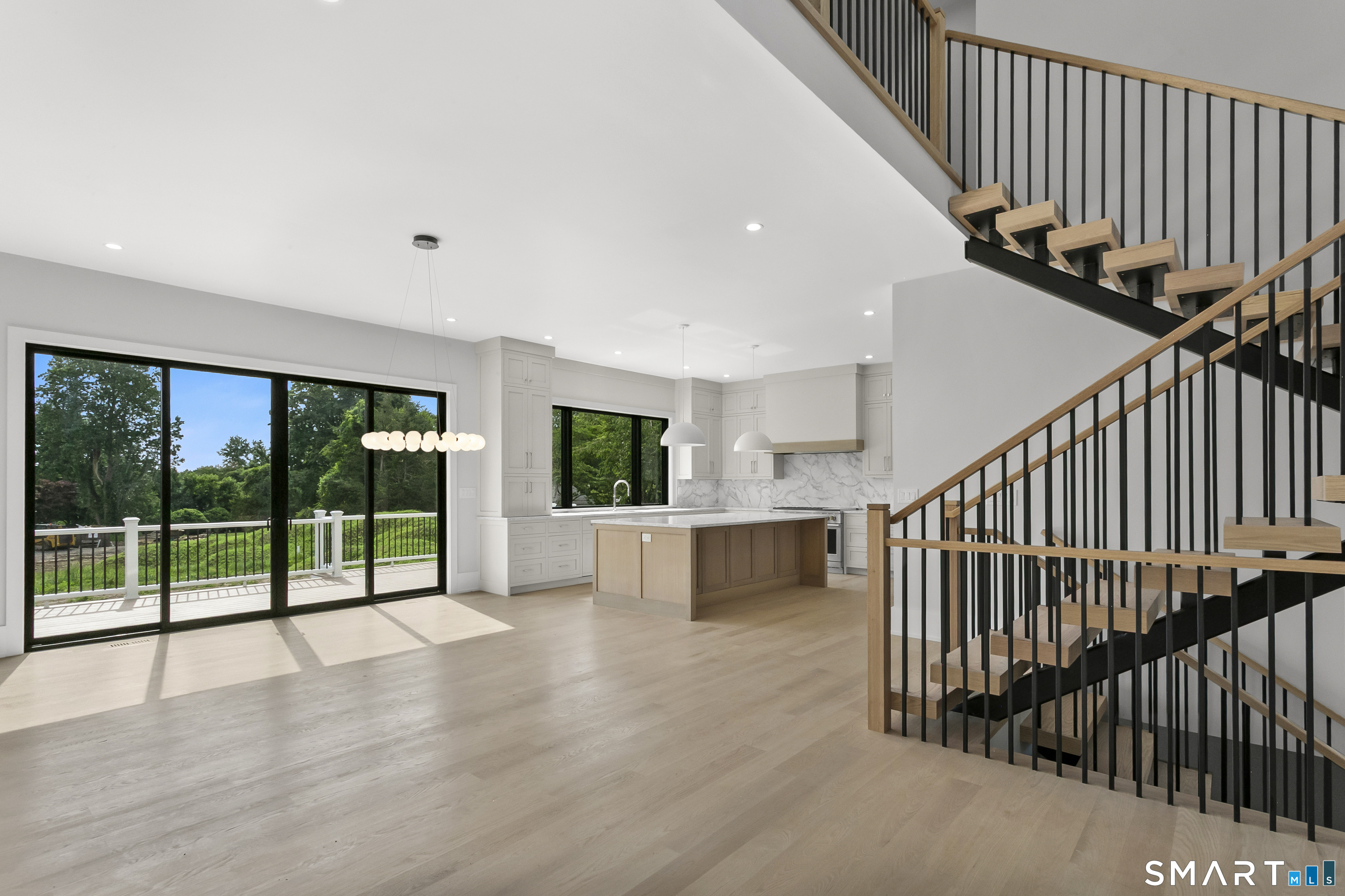 Photo 10 of 110 porters hill Road, Trumbull, CT