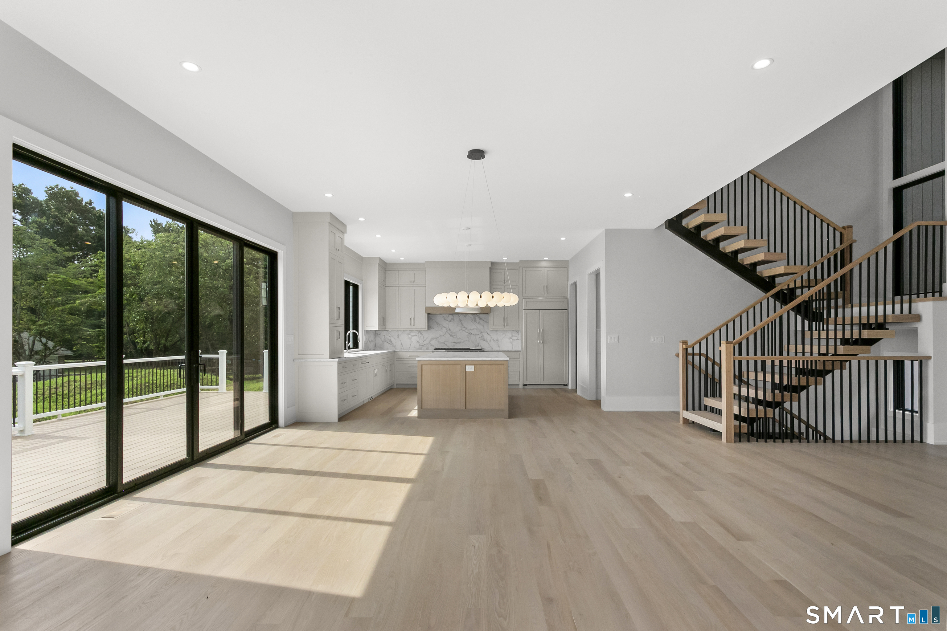 Photo 11 of 110 porters hill Road, Trumbull, CT