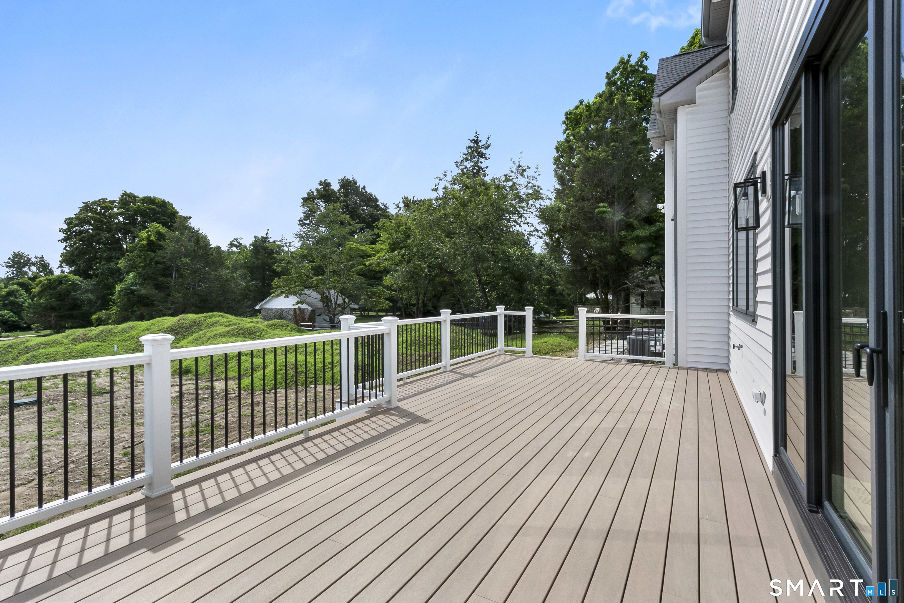 Photo 39 of 110 porters hill Road, Trumbull, CT