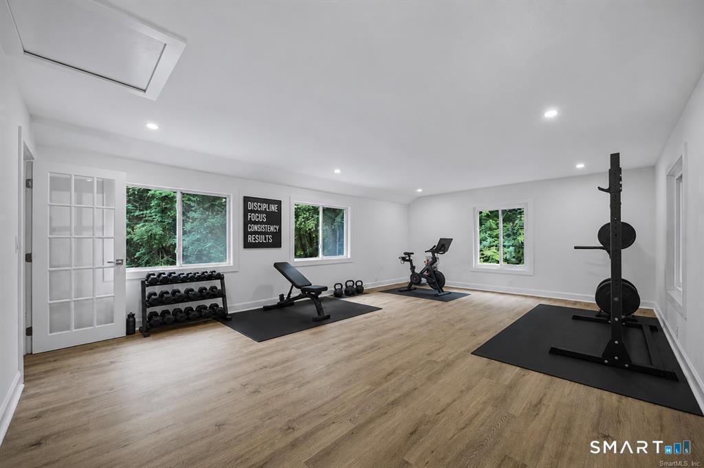 21 Deepwood Road photo 11
