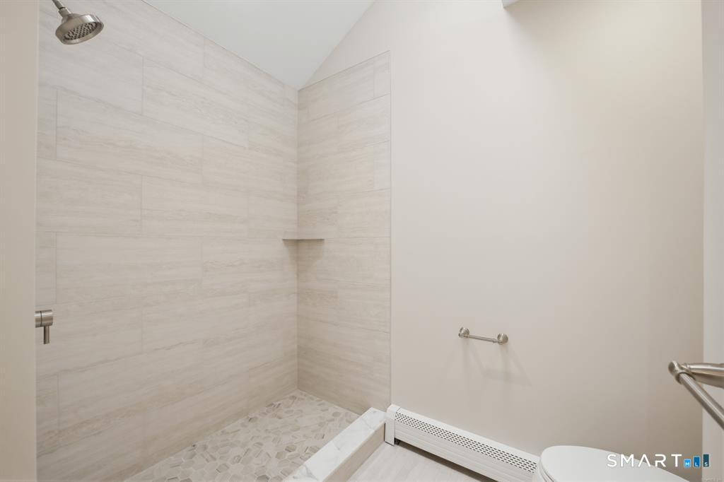 21 Deepwood Road photo 28