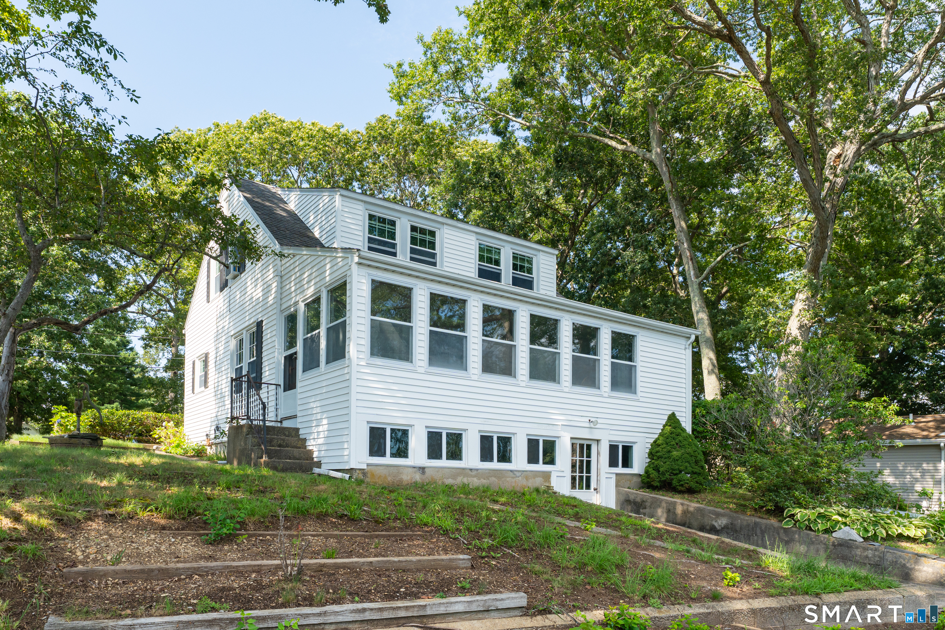 25 Shore Drive photo 17