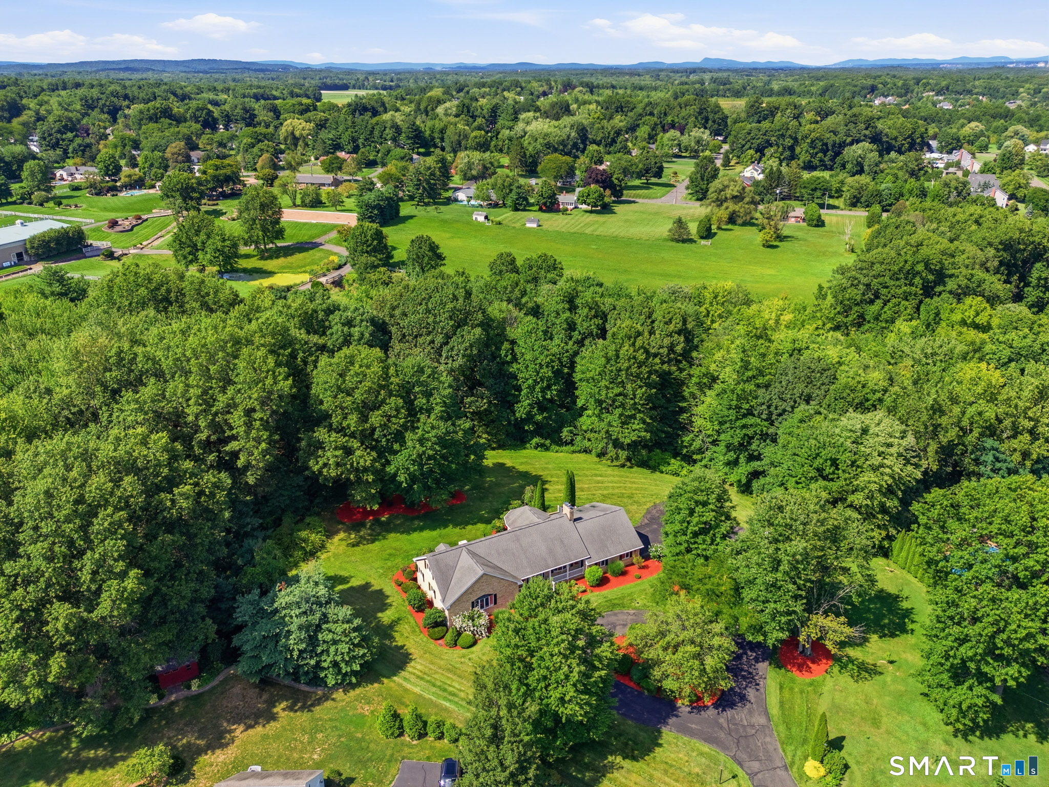 Photo 33 of 115 Somerwynd Lane, Suffield, CT