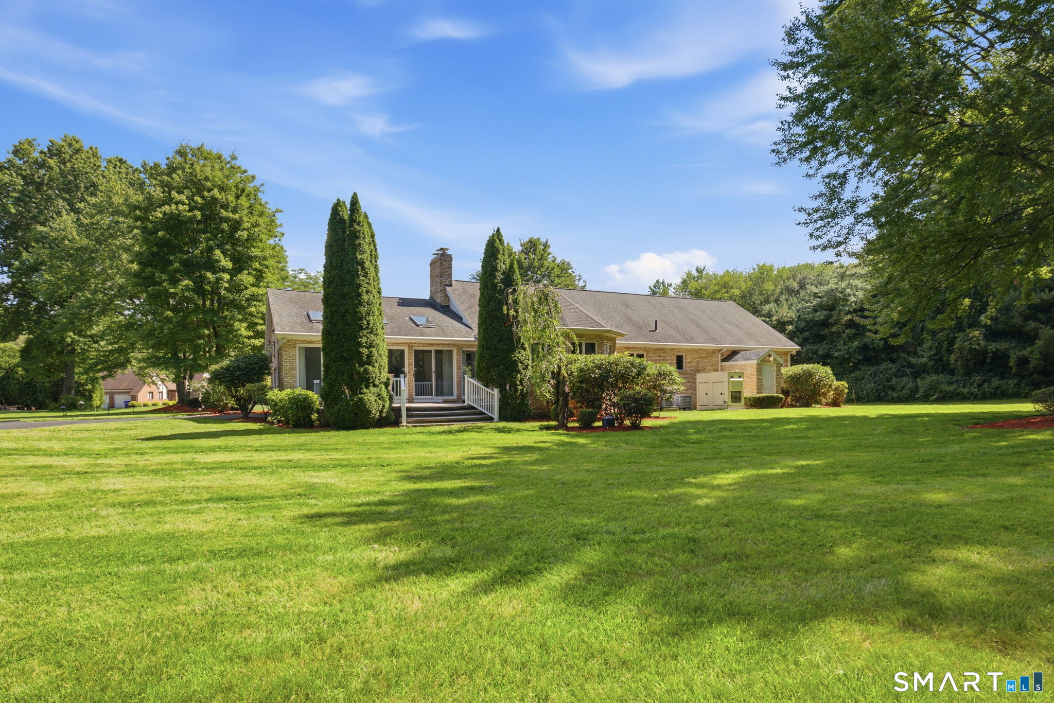 Photo 35 of 115 Somerwynd Lane, Suffield, CT