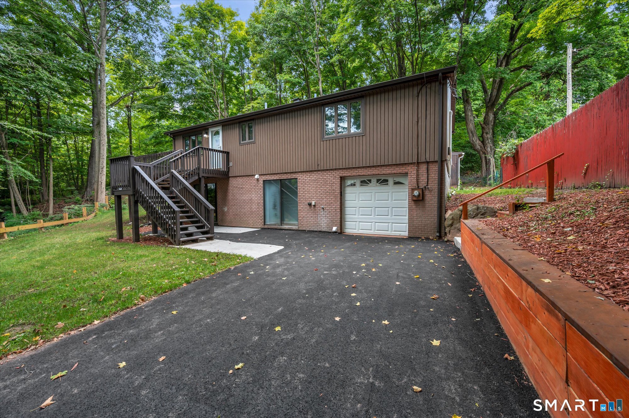 19 Smithfield Avenue photo 33