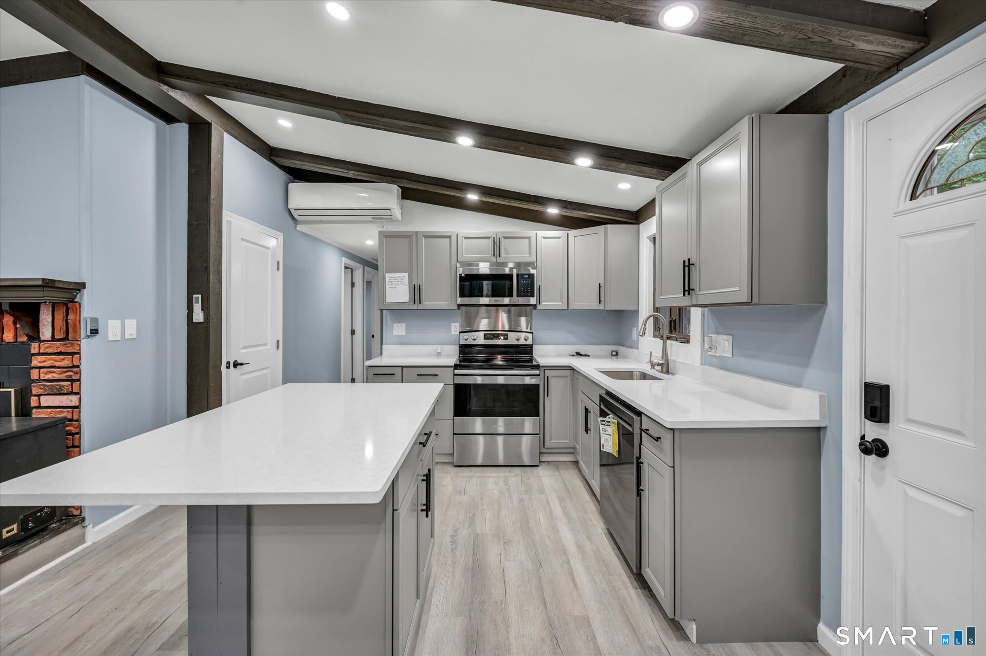 19 Smithfield Avenue photo 8