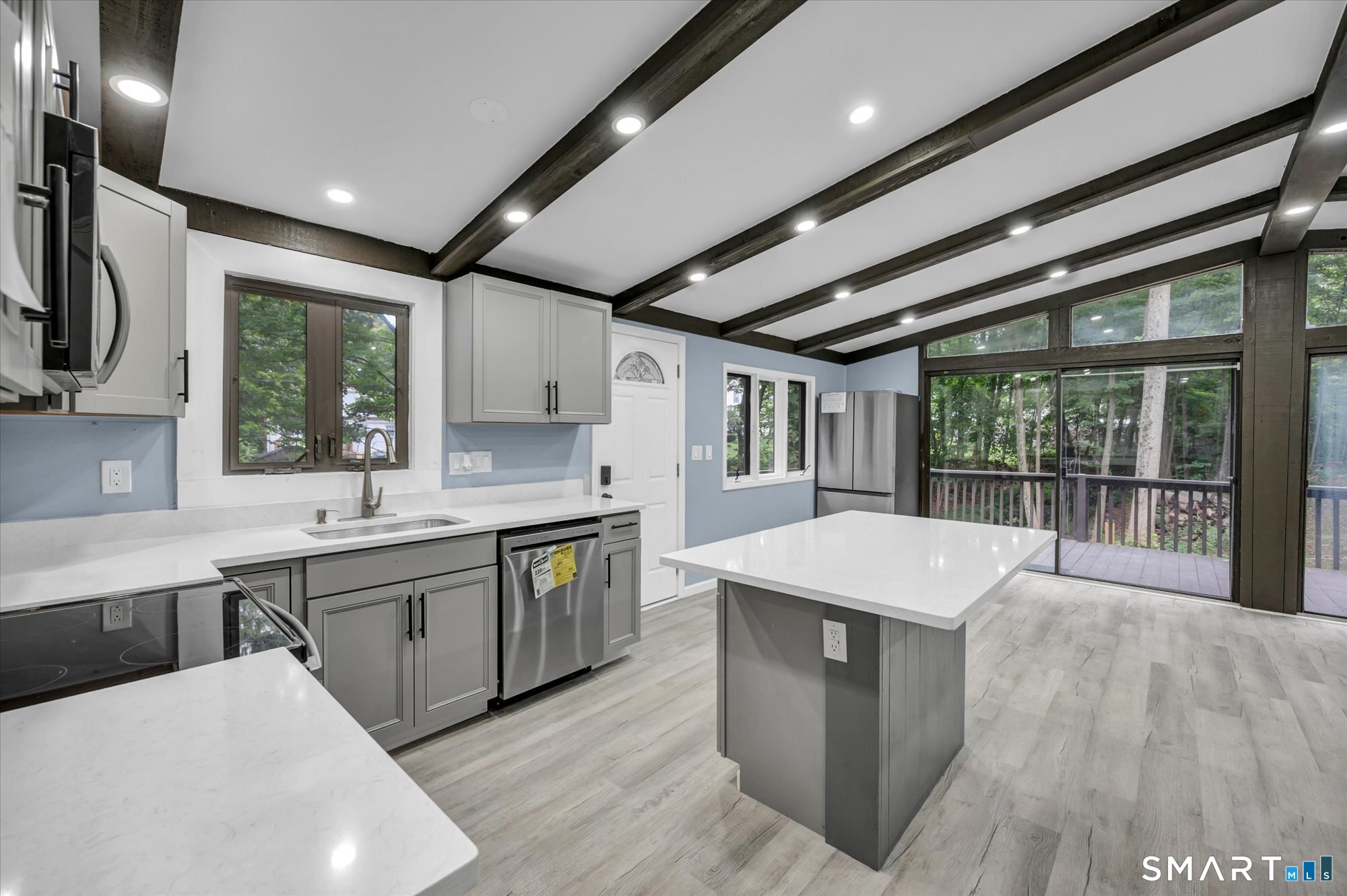 19 Smithfield Avenue photo 11
