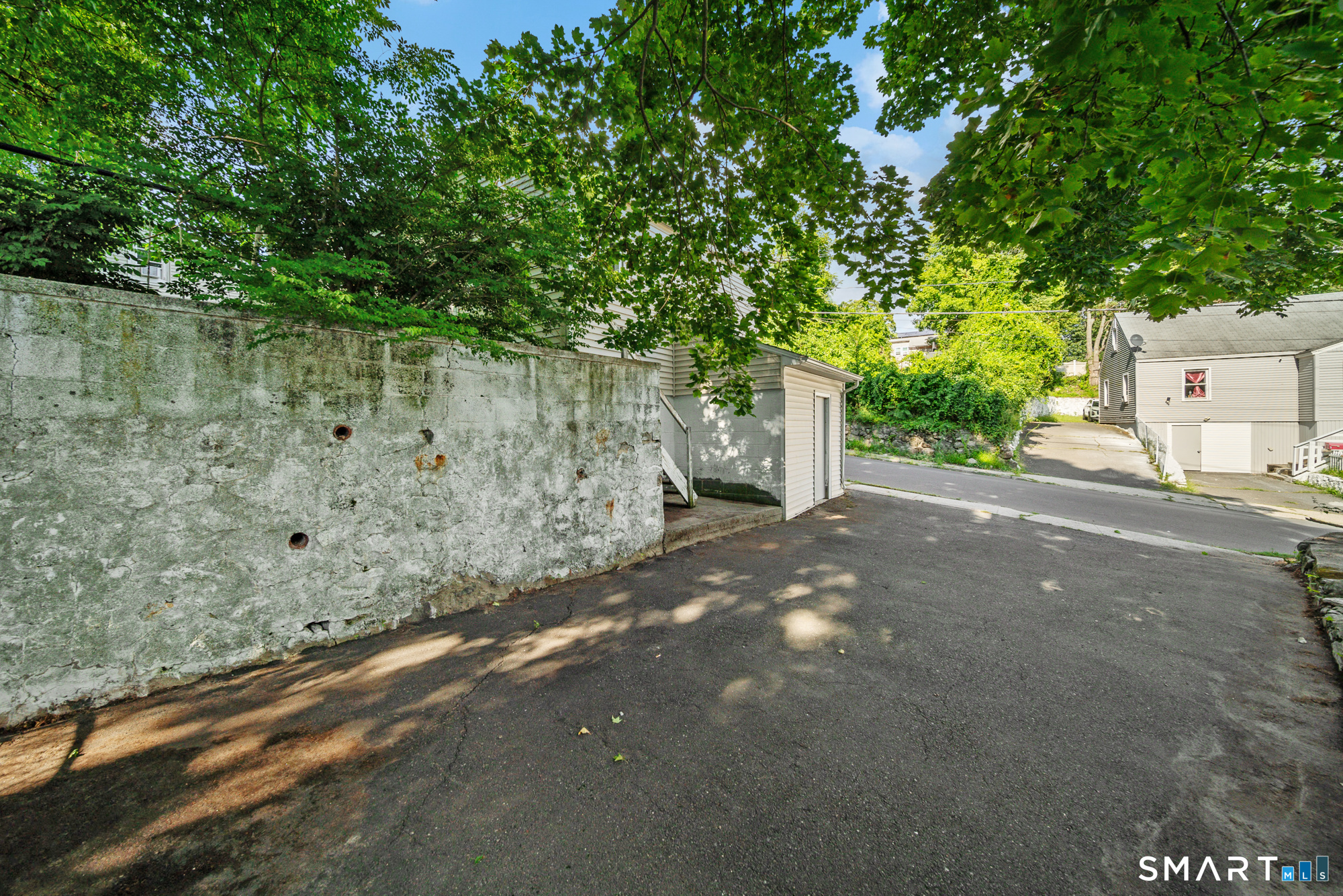 246 Wolcott Street photo 30