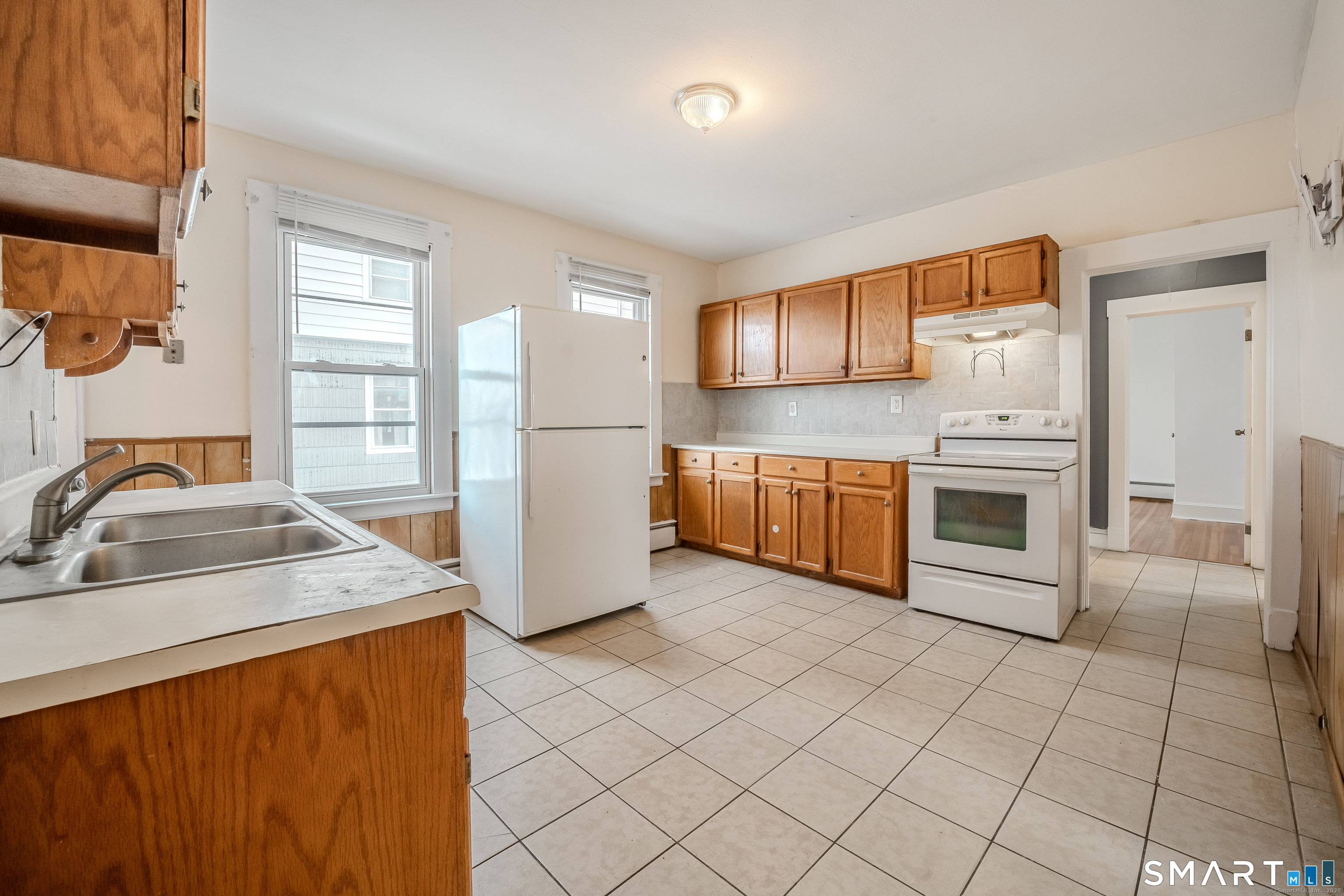422 Allen Street photo 2