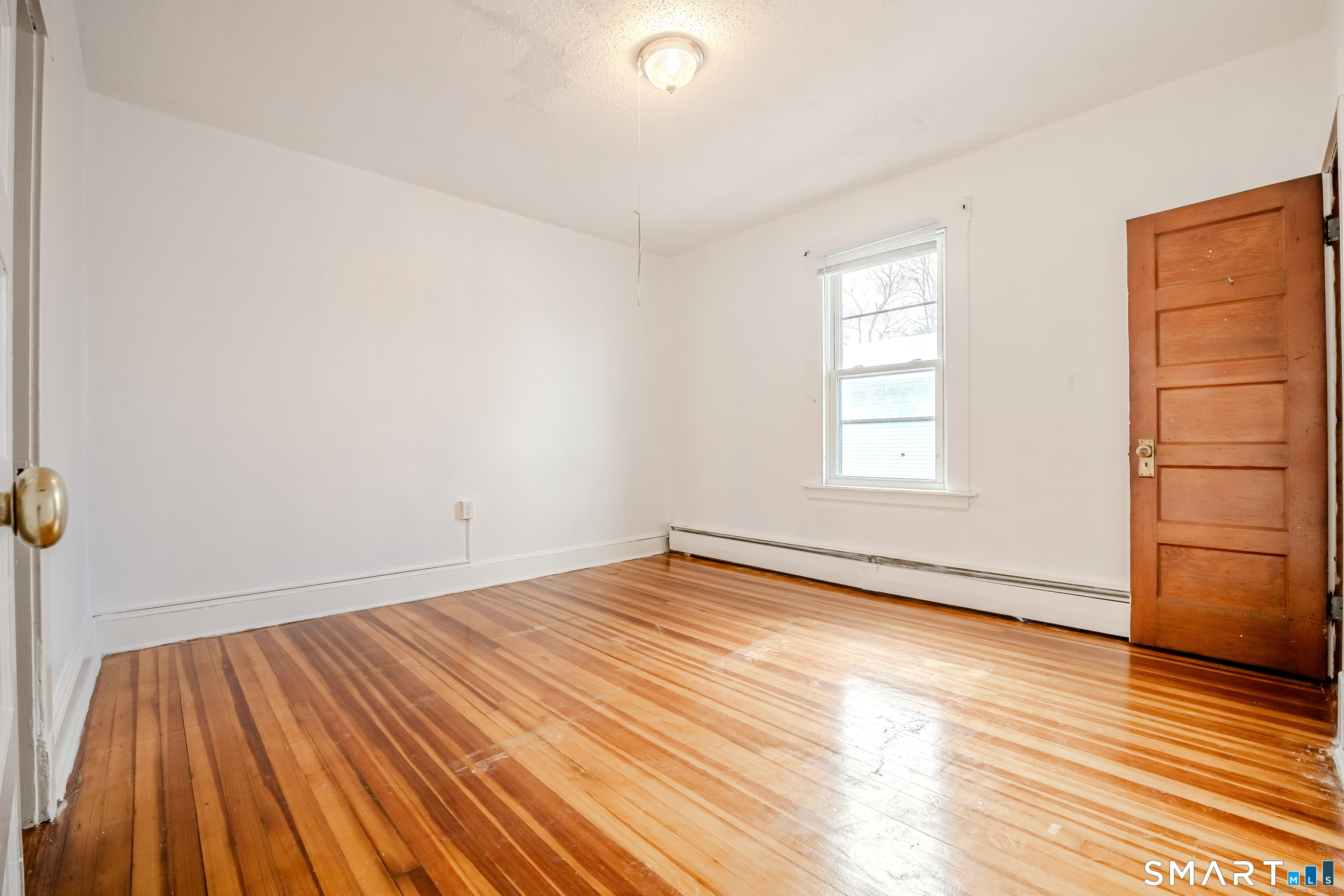 422 Allen Street photo 5