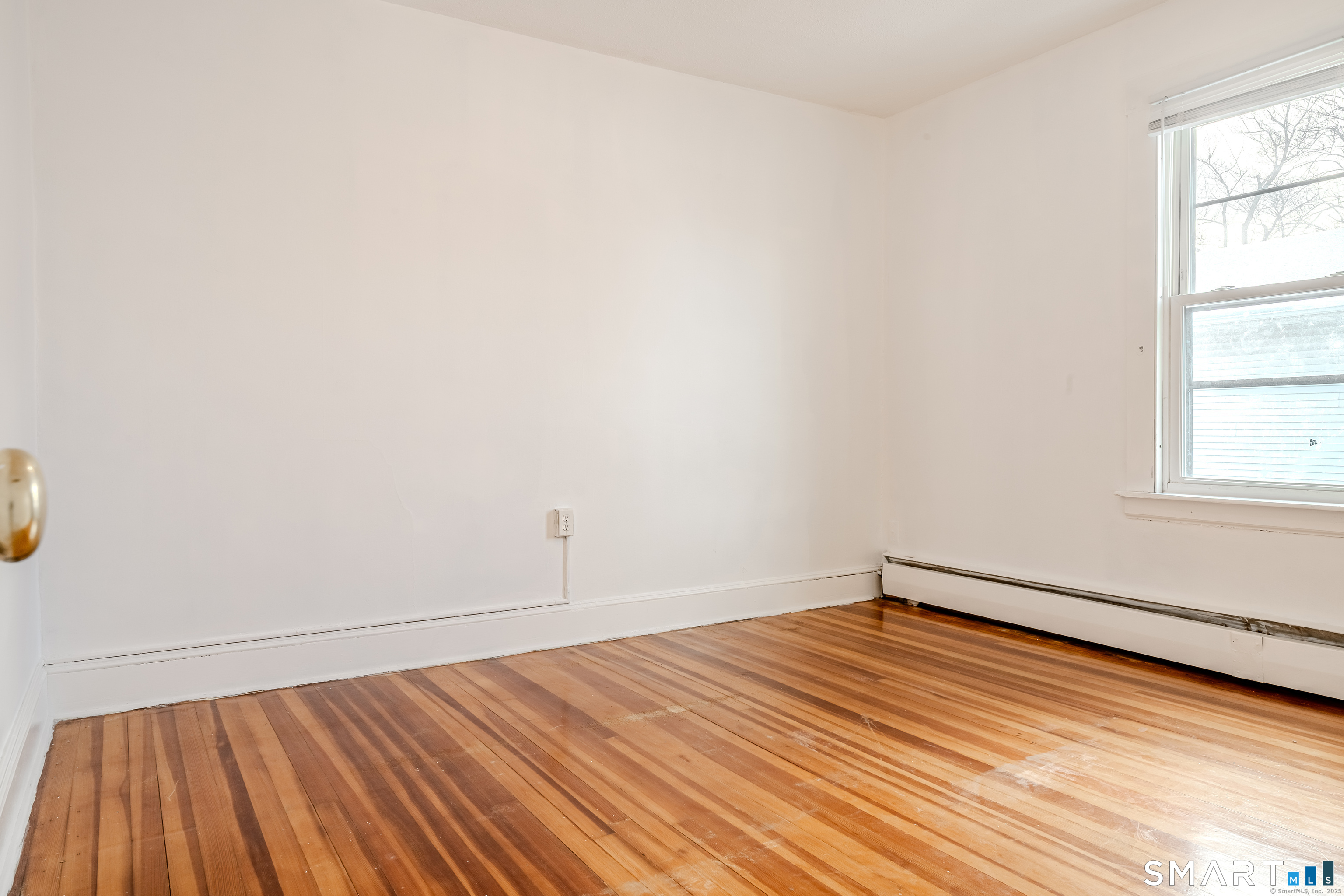 422 Allen Street photo 7