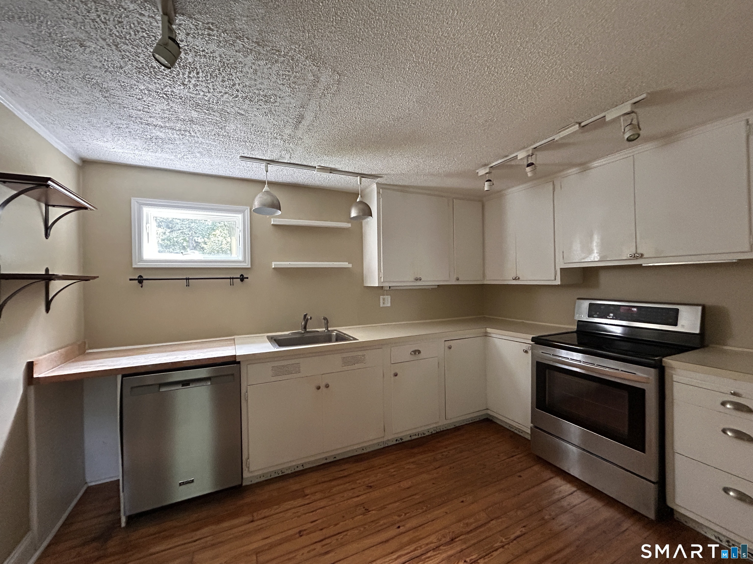 252 B West Norwalk Road, Norwalk, Connecticut photo 2
