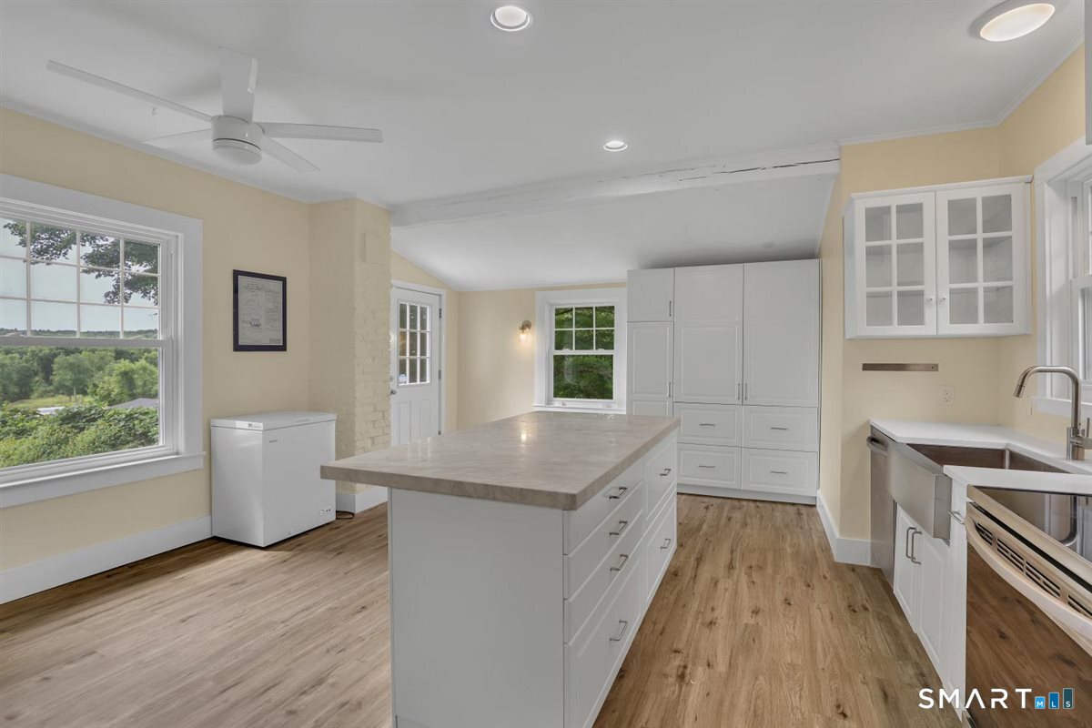 1231 Bantam Road photo 10