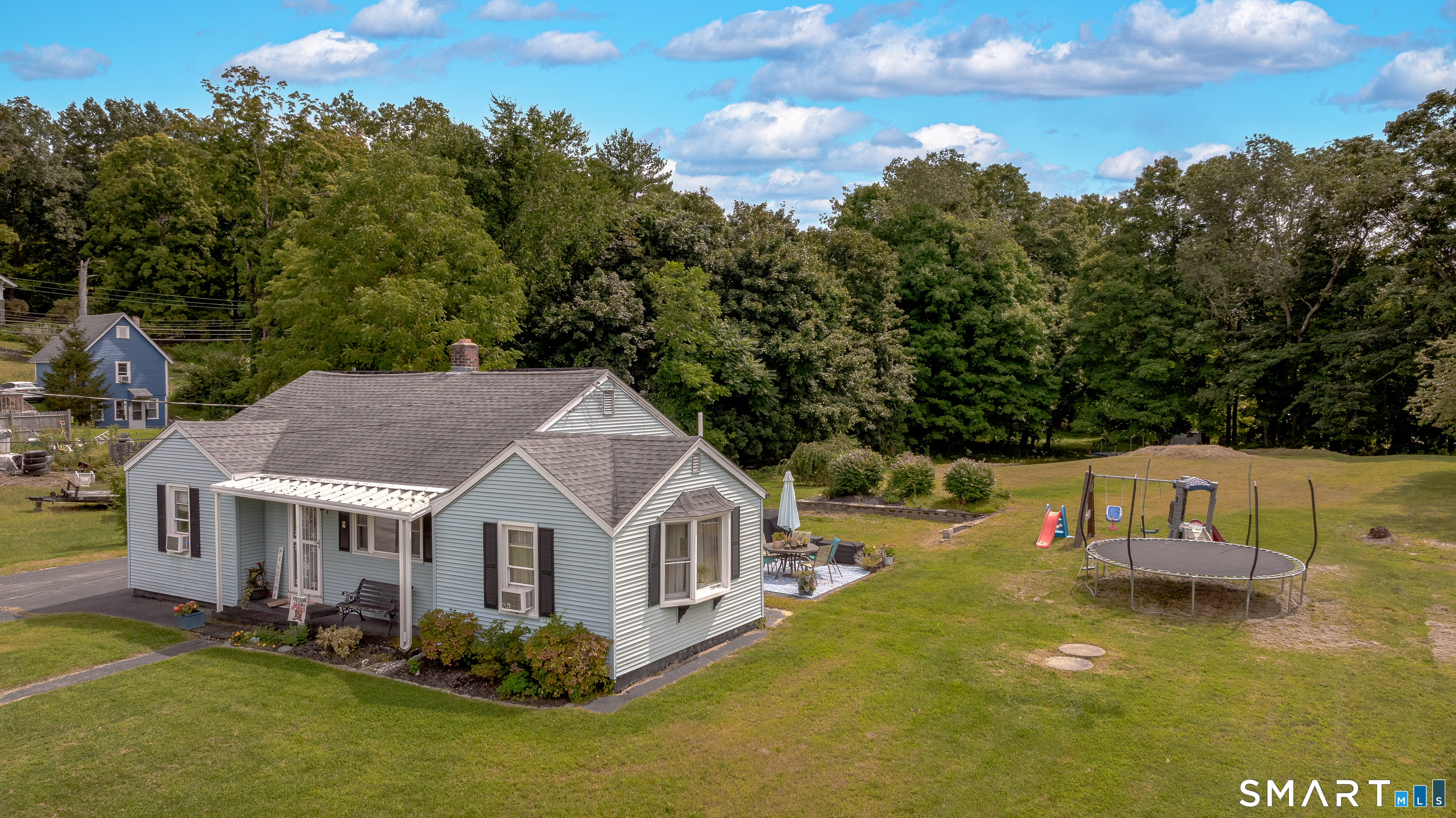 Photo 4 of 9 Buckingham Road, Mansfield, CT