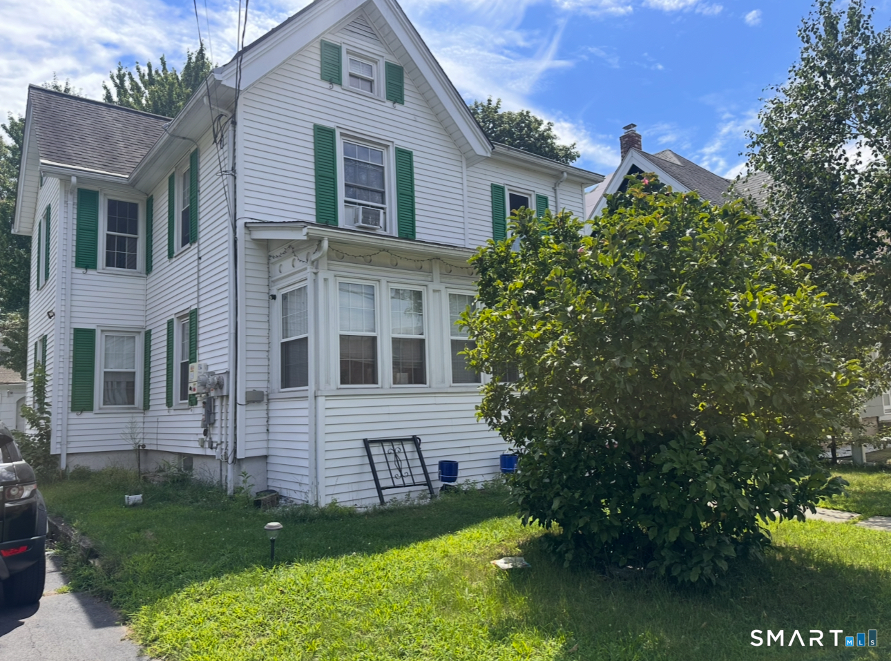15 Woodbridge Avenue