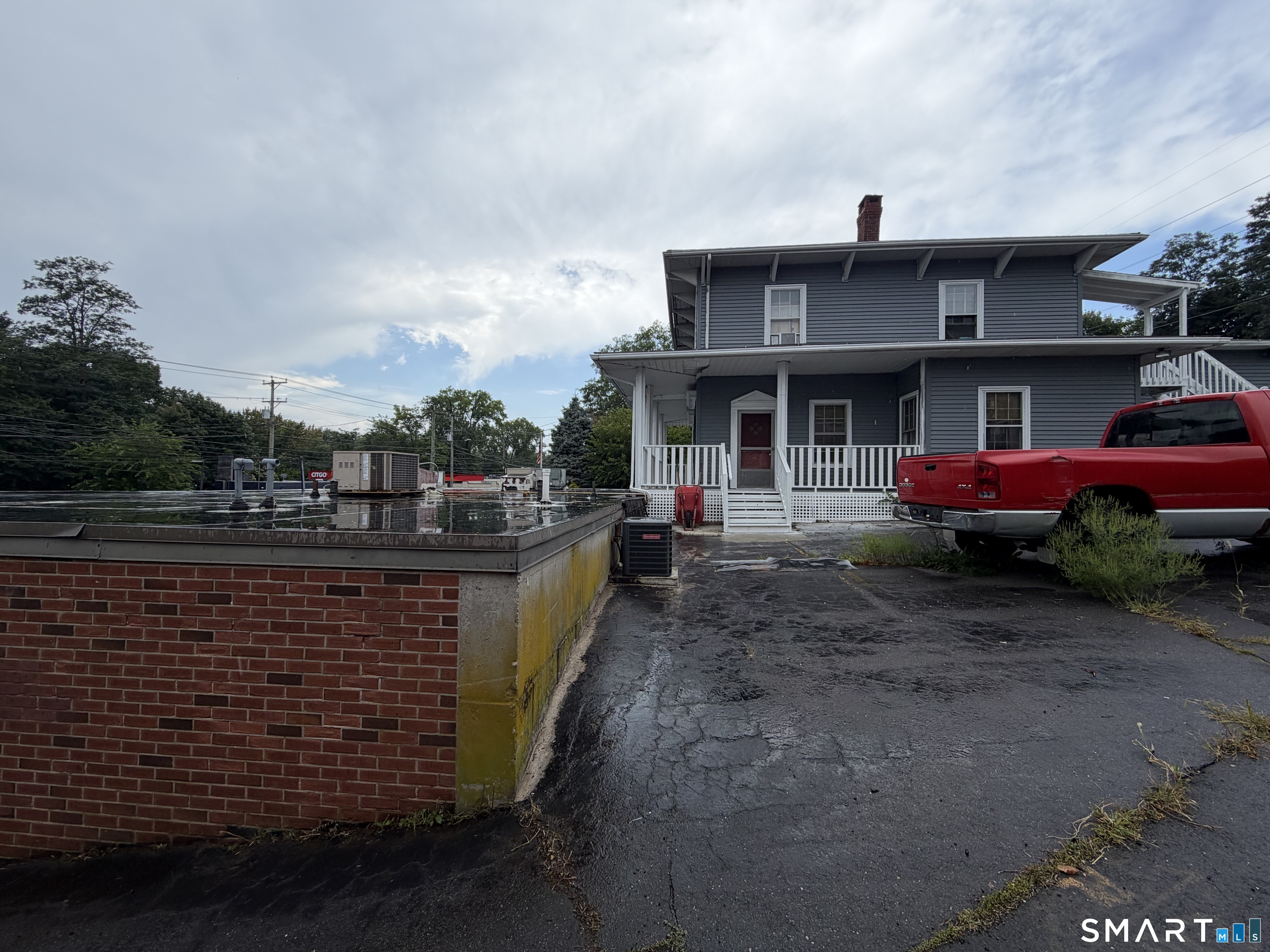 199 Riverside Avenue photo 13