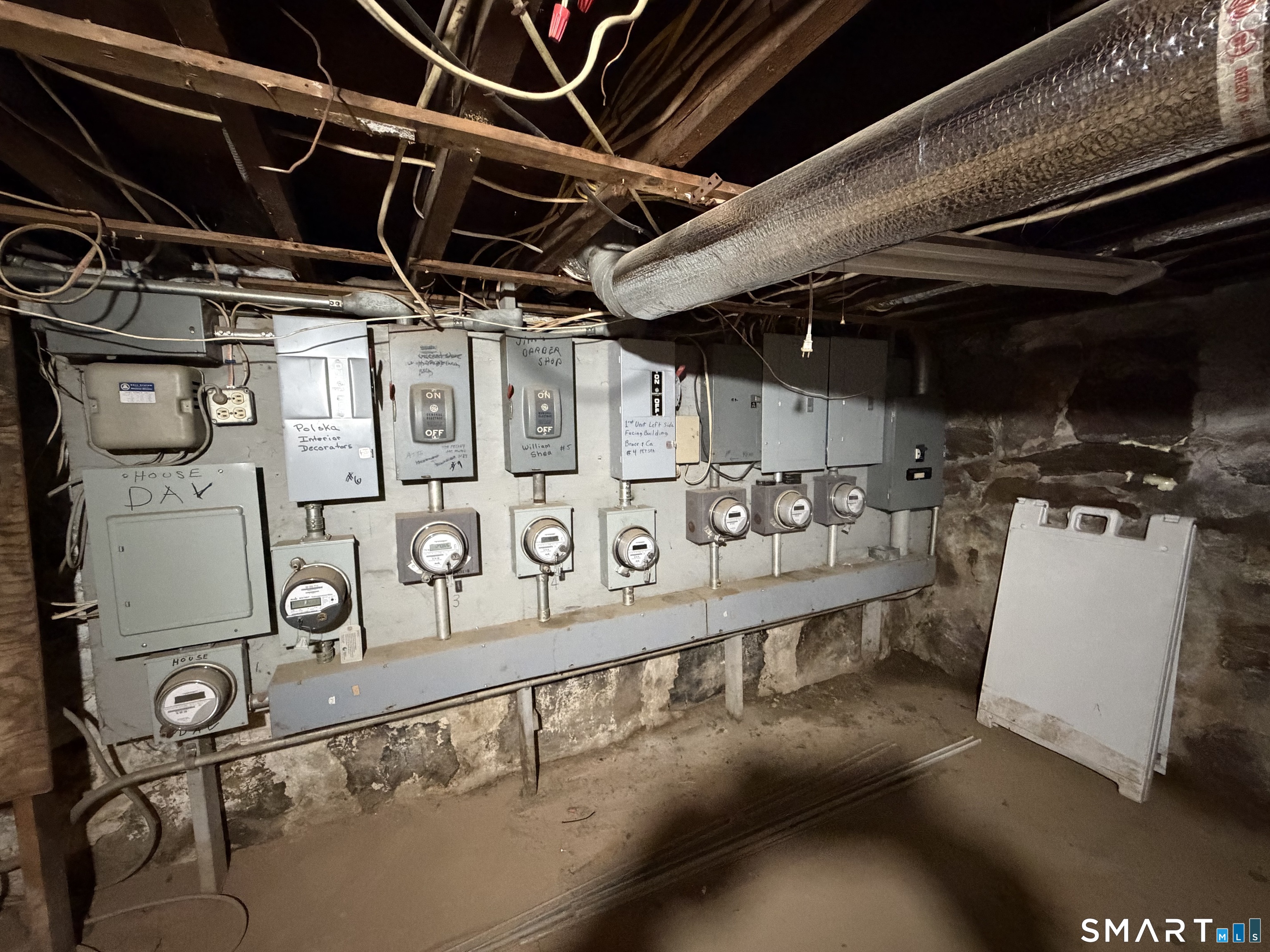 199 Riverside Avenue photo 16