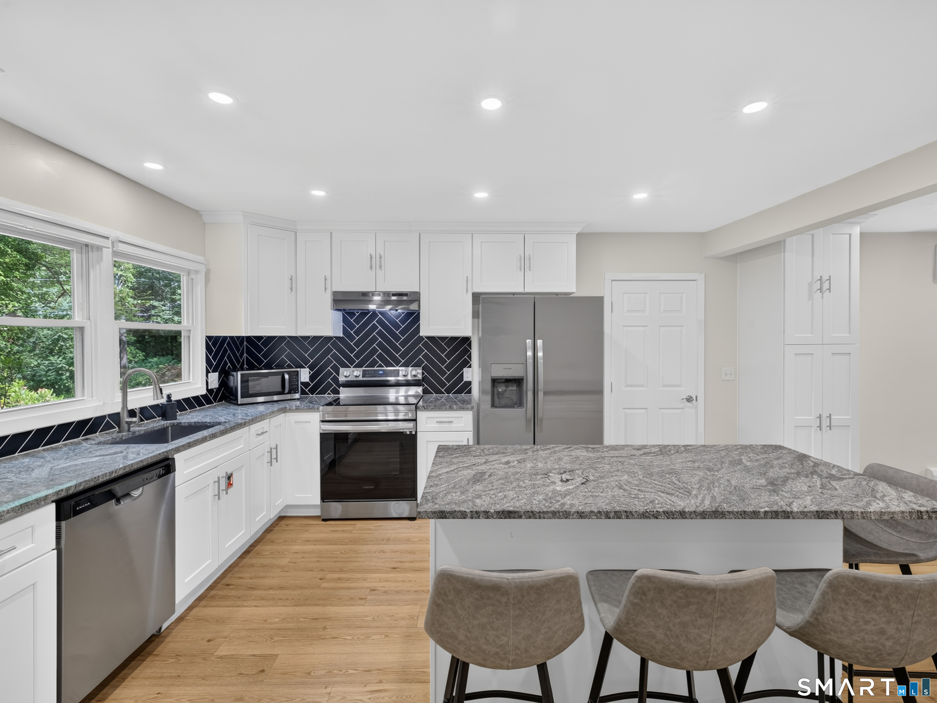87 Grassy Hill Road photo 10