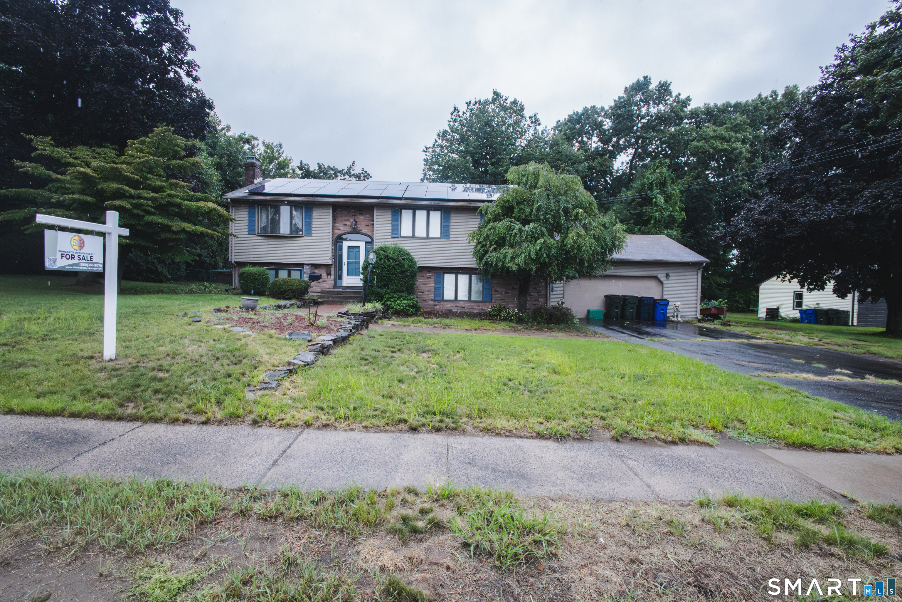 16 Stevens Street, Windsor Locks
