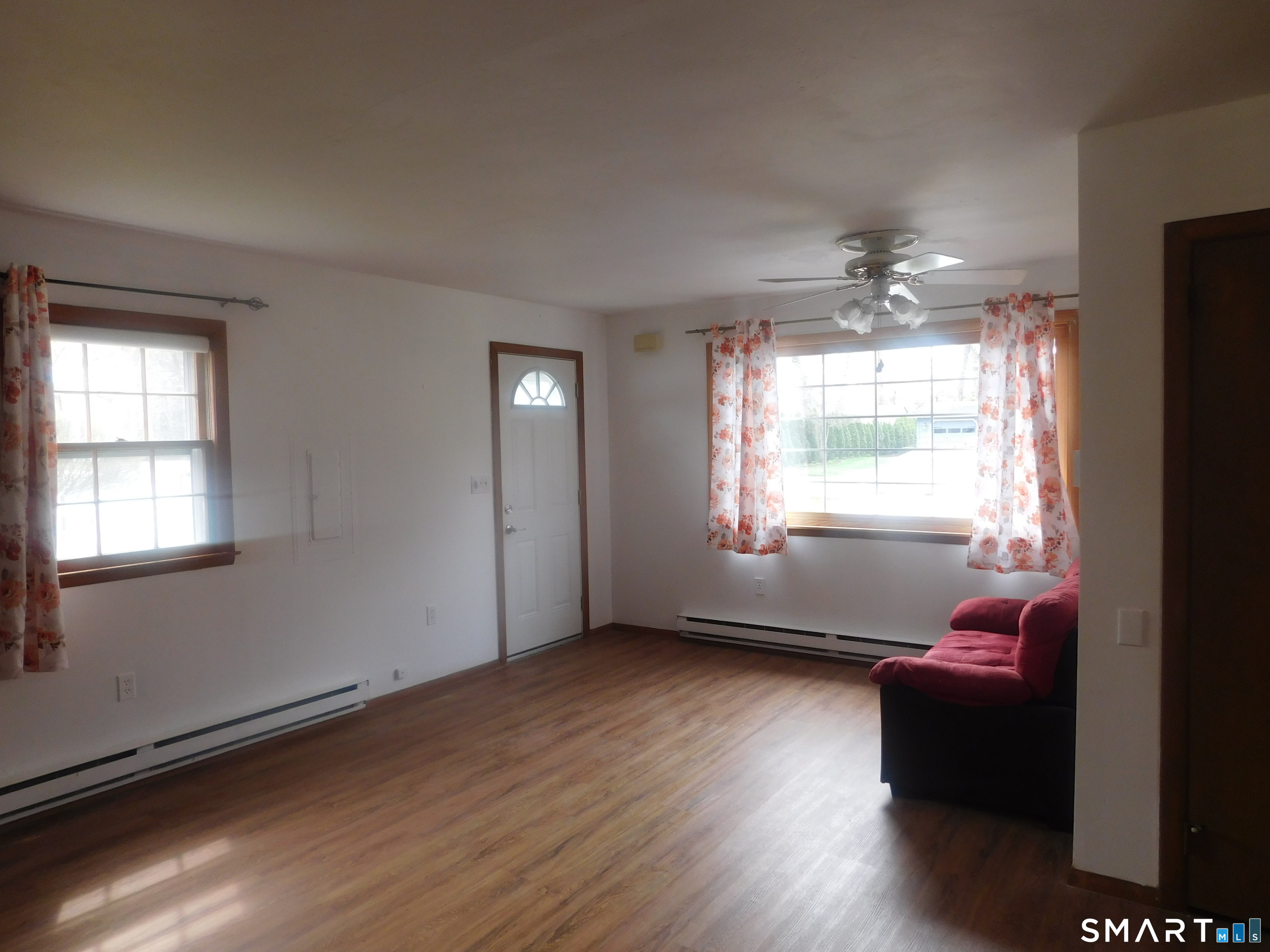 5 Larson Drive photo 3
