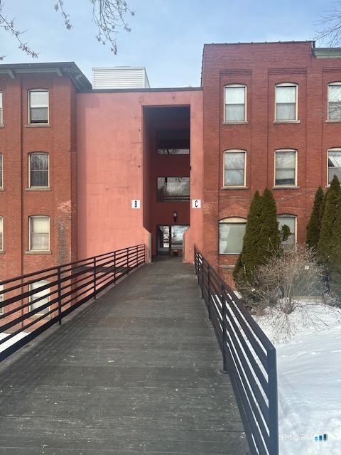 222 Williams Street 326