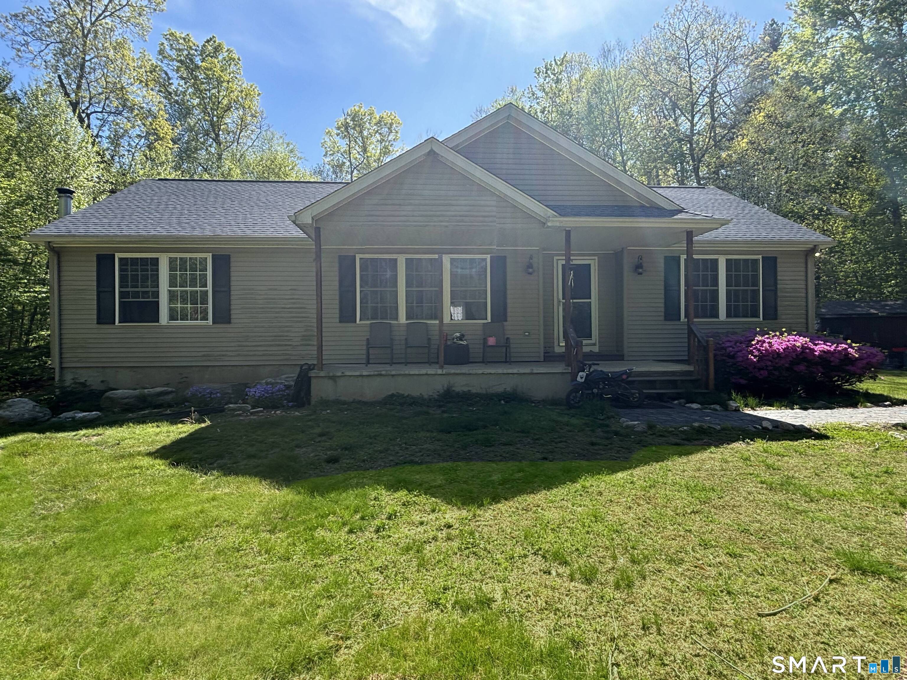 871 Brook Road, Hampton