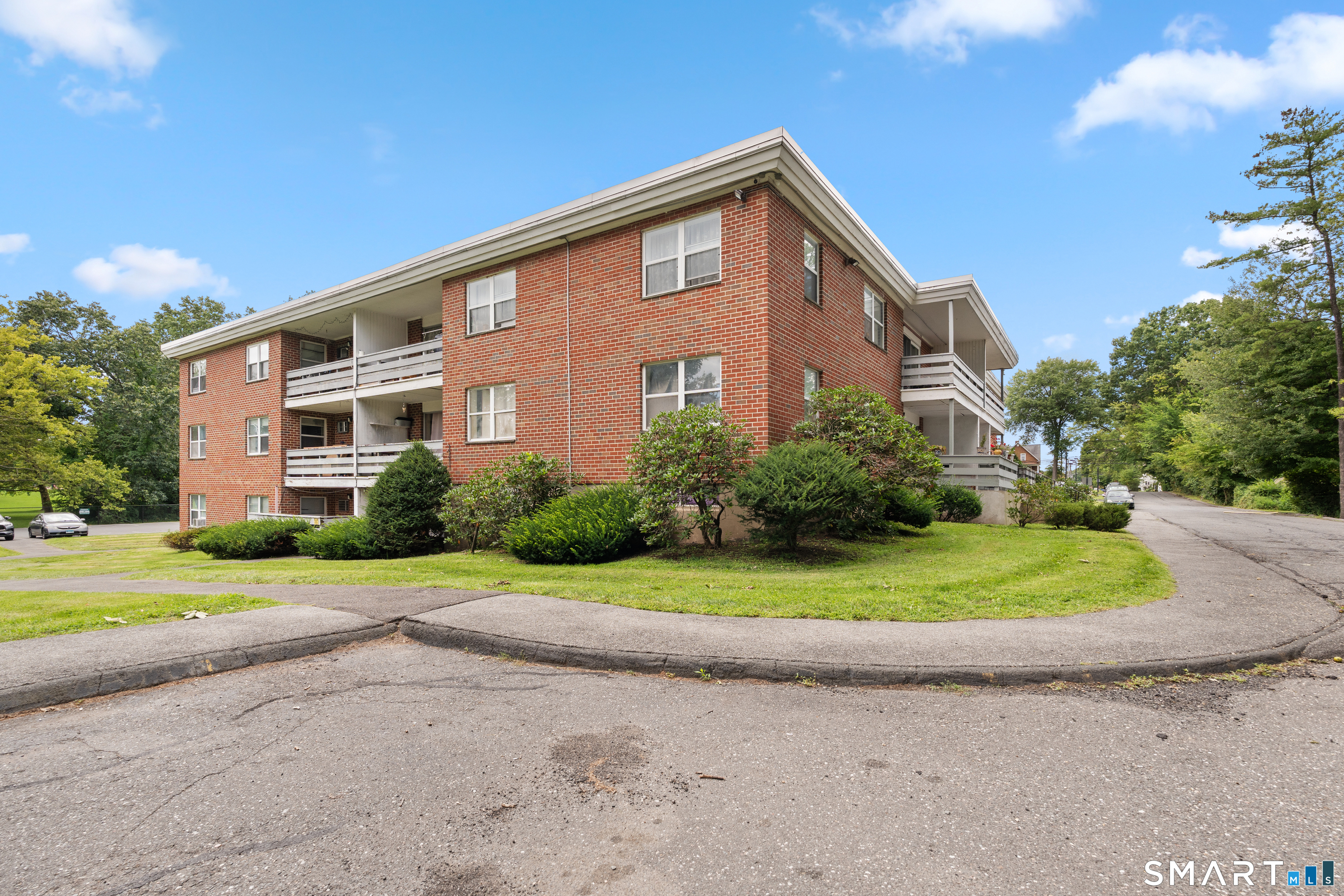 Photo 17 of Condo for sale at 104 Oakwood Ave #B7, West Hartford, CT 06119 | MLS# 24202922 | Listing updated on 2026-08-30